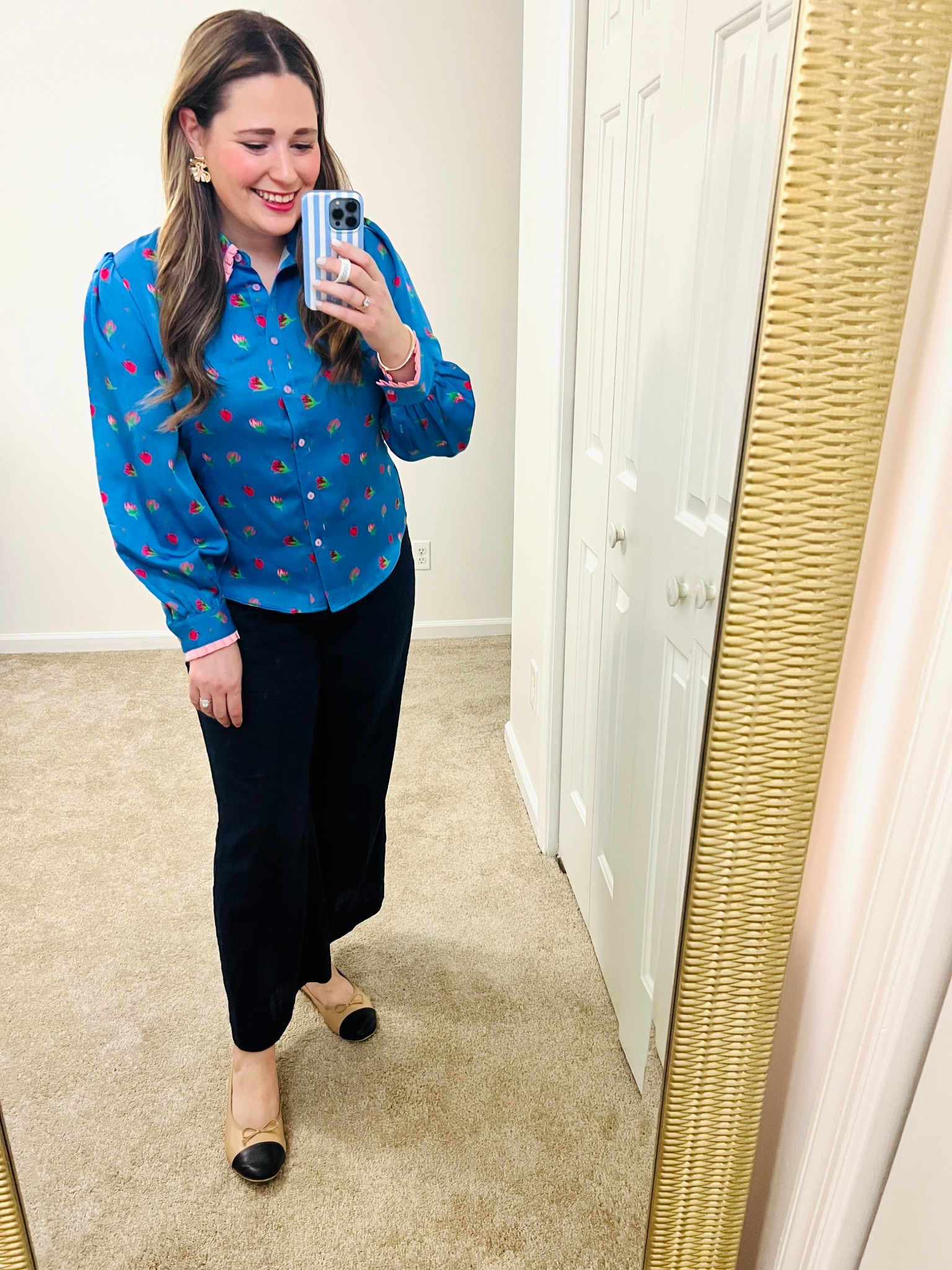 Pretty blue floral blouse work outfit 

#LTKWorkwear