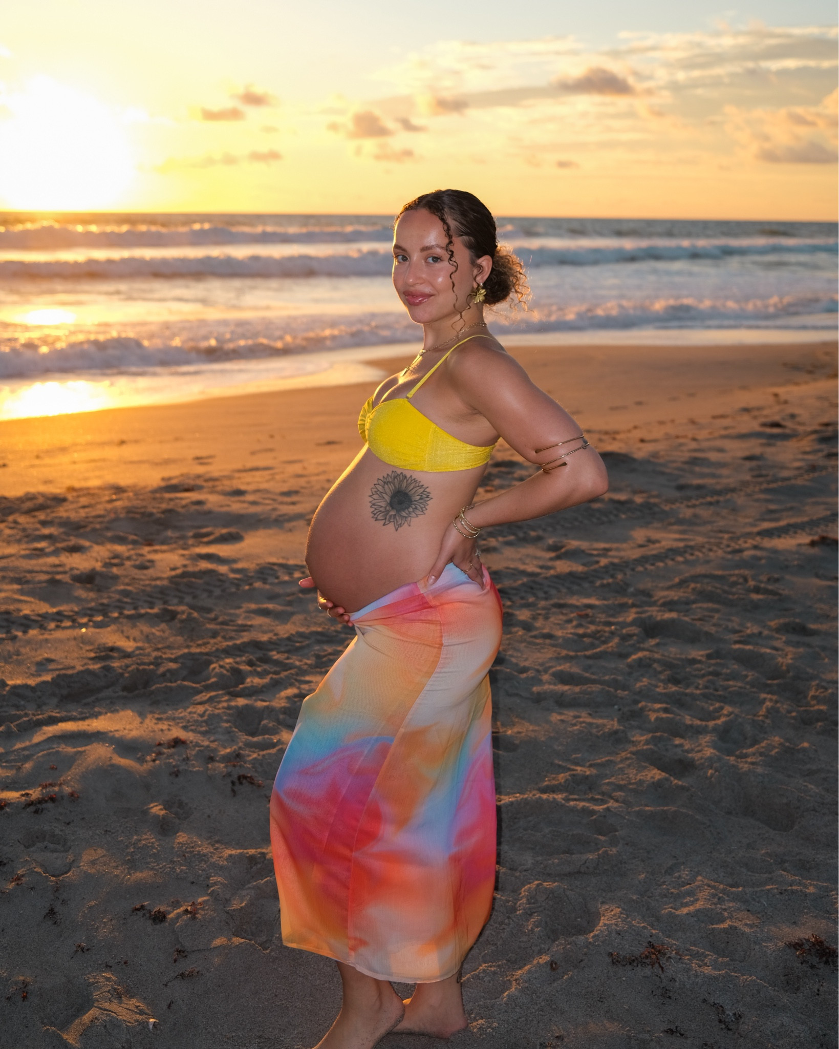 Dressing up the bump at 9 months pregnant 🤭 size: 2 skirt size: small bathing suit 

#pregnant #vacationfit #mom #beachlook

#LTKFindsUnder100 #LTKStyleTip #LTKBump