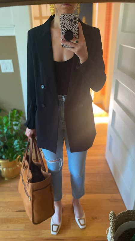 Loving this new #hm menswear blazer for a casual #officewear look #ootd

These adorable #slingback heels are on sale now in black. This color is sold out but sharing some dupes
of the shoes and this #vintagebag ✨

#LTKsalealert #LTKshoecrush #LTKstyletip