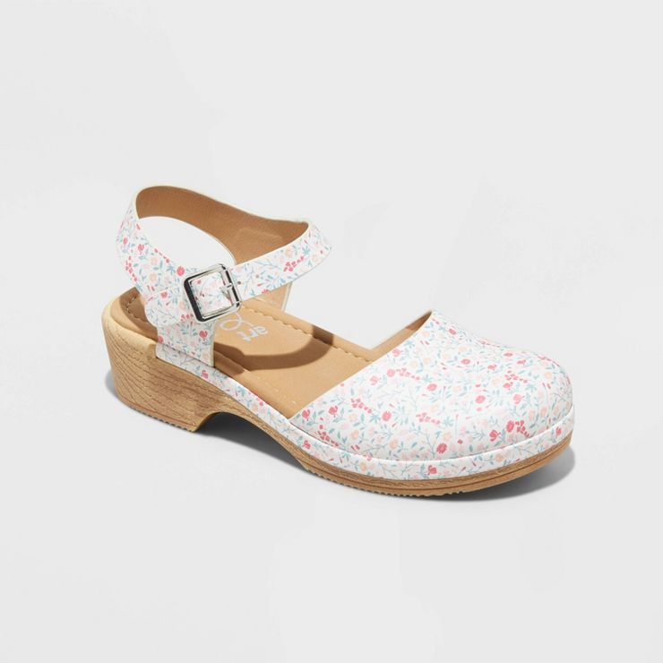 Girls' Daisy Clog Heels - art class™ | Target