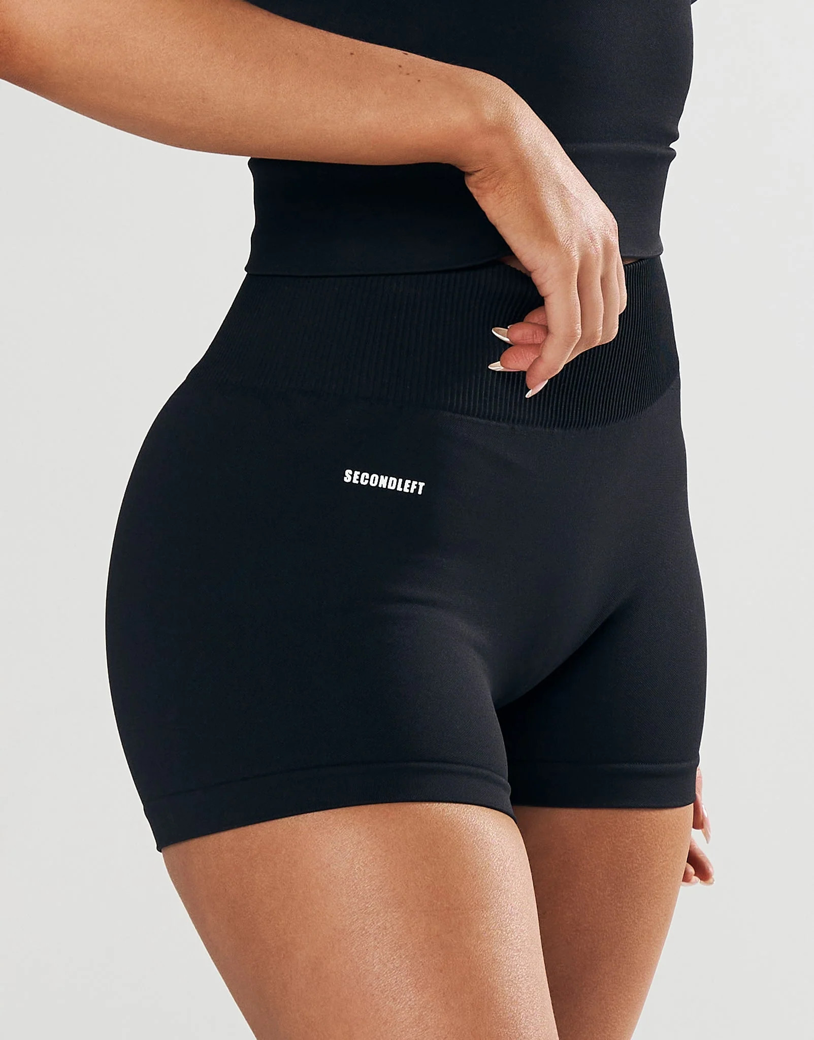 SL Seamless Mini Biker Shorts - Black | STAX.