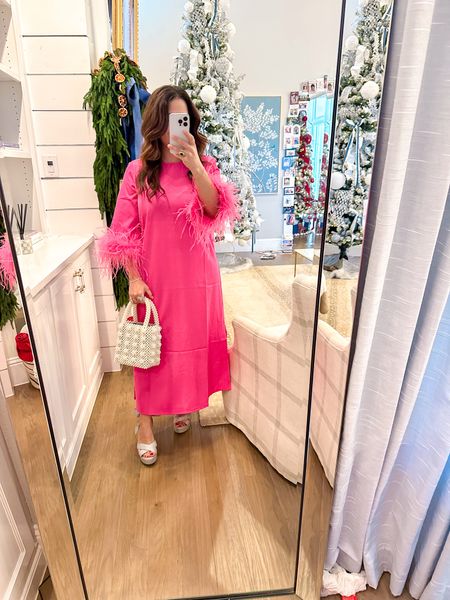 Pink feather caftan 💕