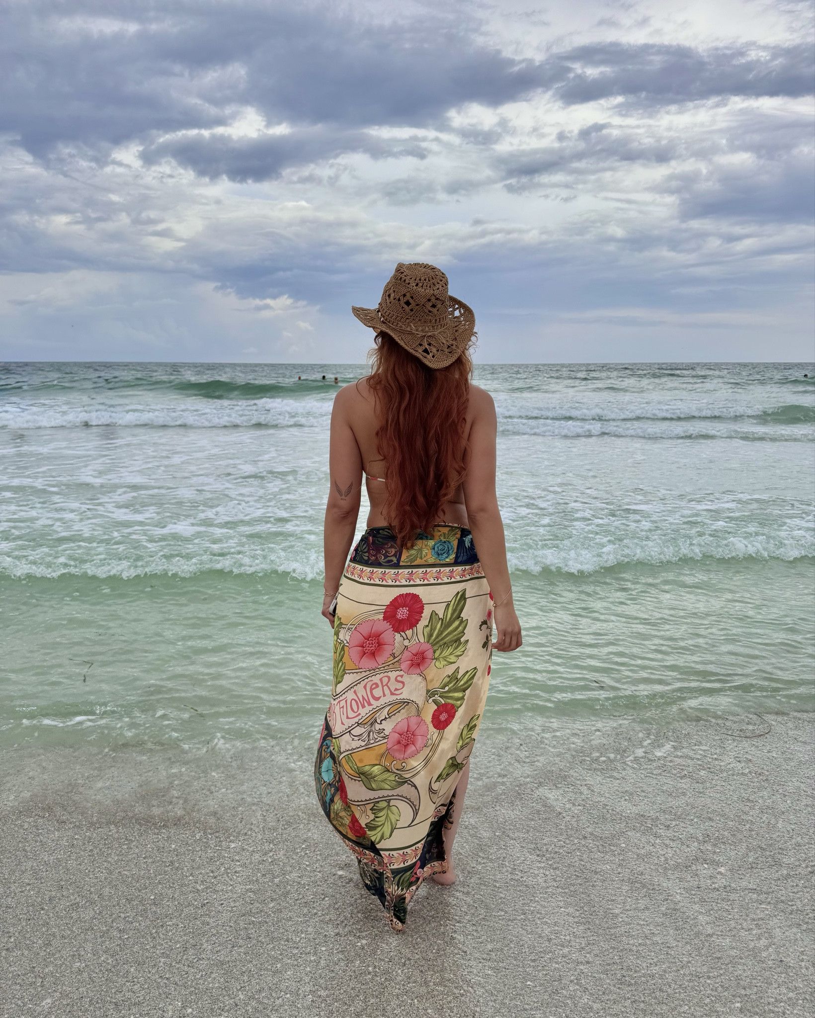 Beach time y mi piropearon mucho mi pareo, tiene detalles bordados a mano. 🌴🍹

#LTKSeasonal #LTKActive #LTKSwim