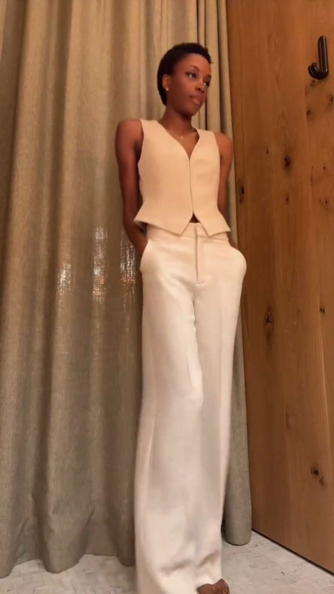It’s giving all white holiday party vibes! I am all about a good matching two-piece set. Wearing a XS in the top & 0 in the bottoms in the matte pearl #aritzia

Aritzia 
Fall fashion 
Holiday party
Holiday party vibes
Sophisticated outfits
Matching sets

#LTKStyleTip #LTKSeasonal #LTKWorkwear