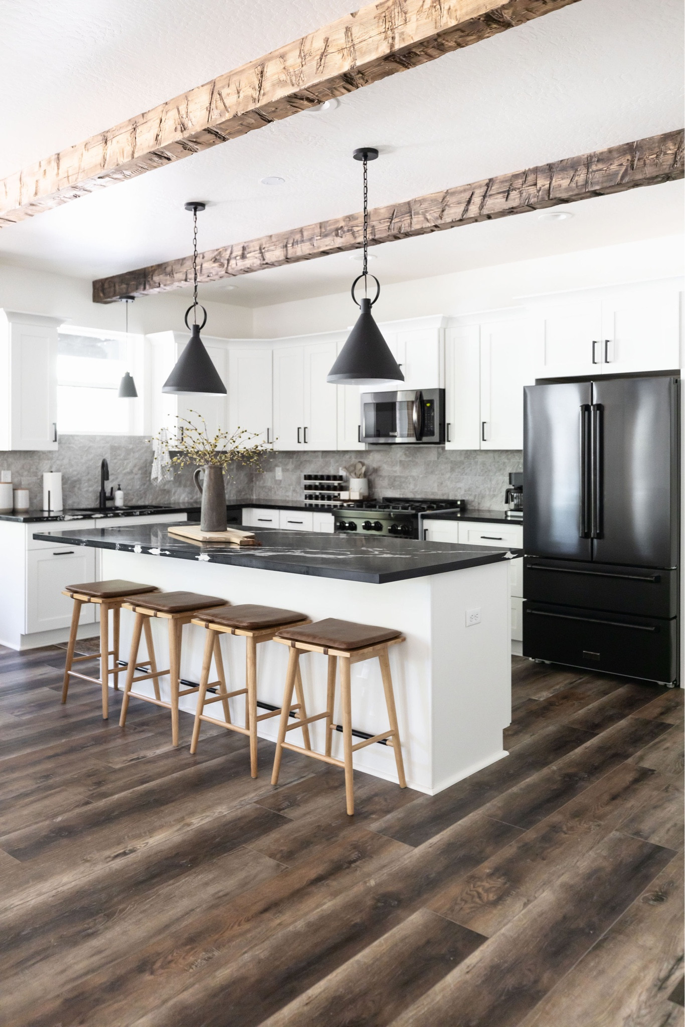 The kitchen 🥰 



#LTKhome #LTKFind #LTKtravel