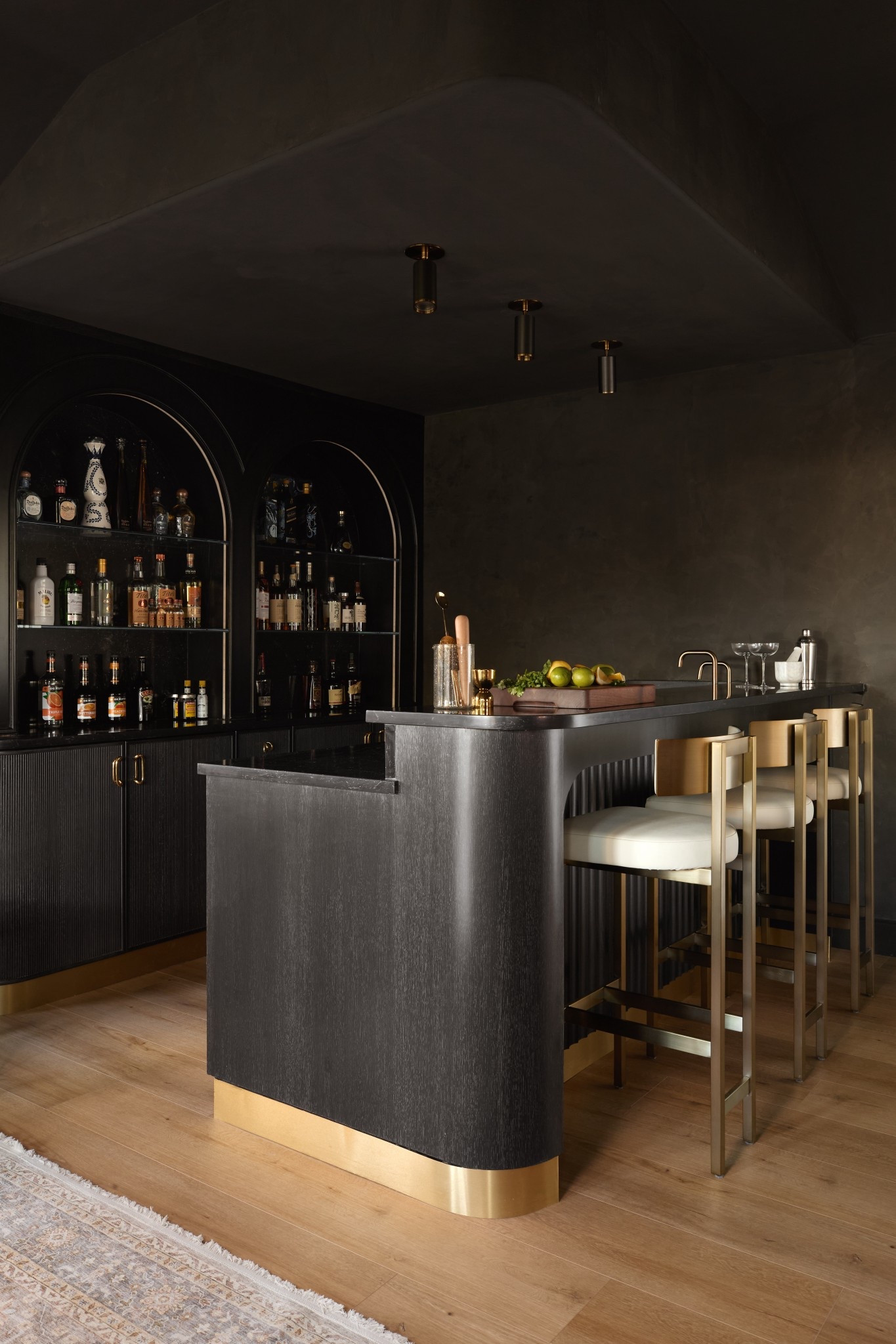 Moody bar and bar stools 

#LTKSaleAlert #LTKHome #LTKFindsUnder100