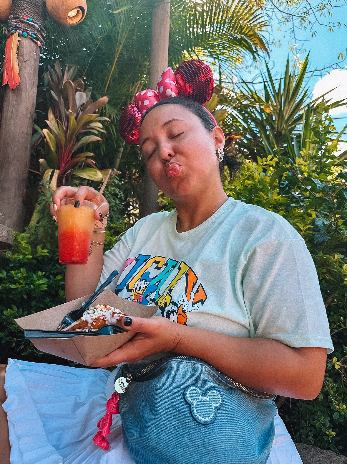 My beloved Disney Bag 🐭🩵 #disney #themepark #mombag 