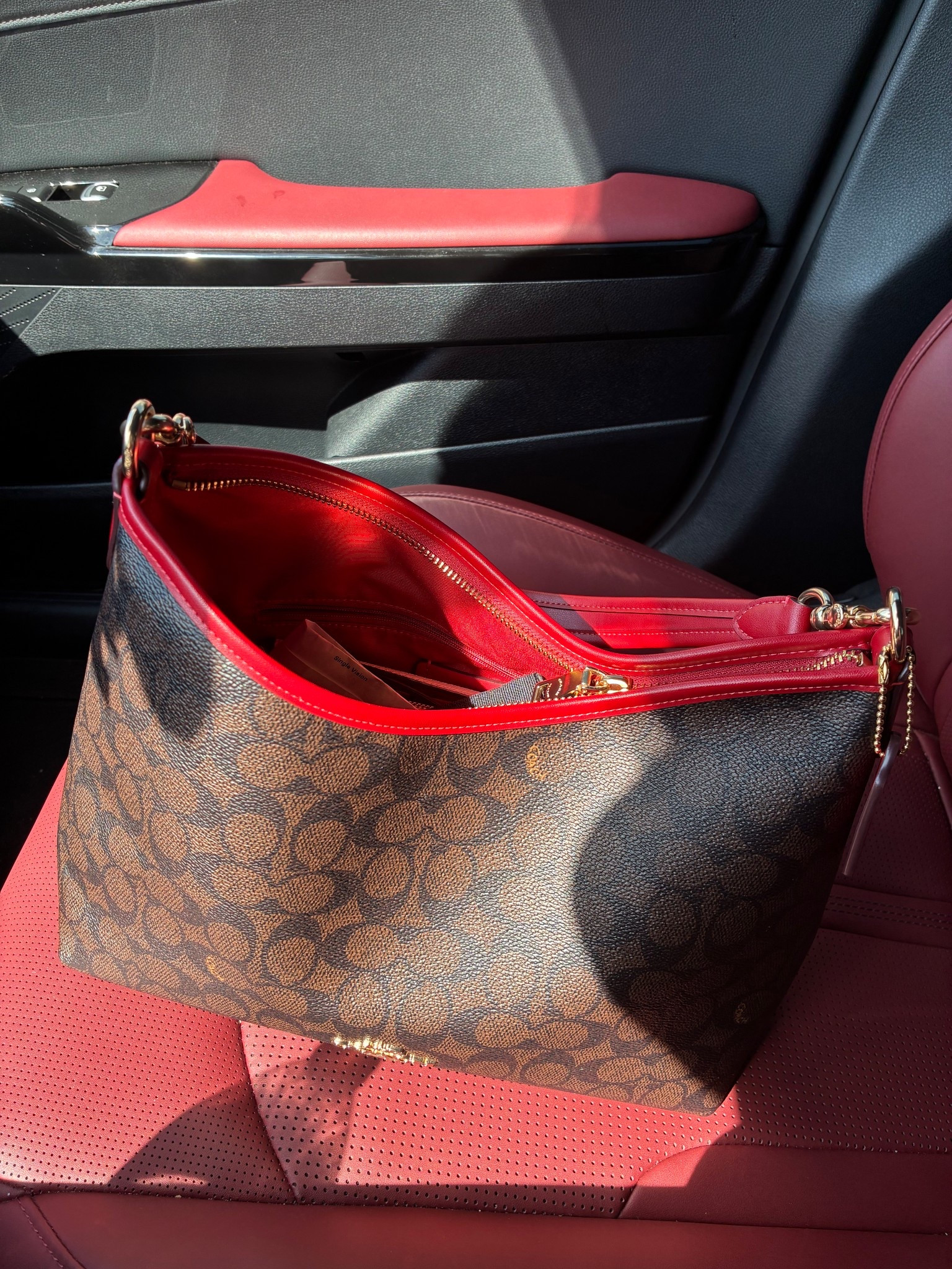 Love this Coach outlet bag! Perfect for everyday! 

#LTKCyberWeek #LTKHoliday #LTKGiftGuide