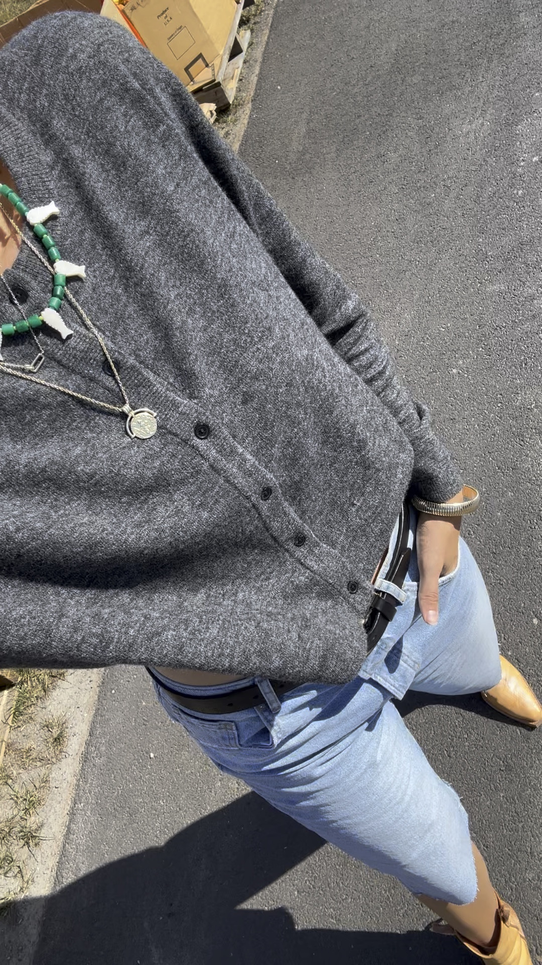 Okay but the jorts are IT🤝🏽

#LTKFindsUnder50 #LTKStyleTip #LTKFindsUnder100