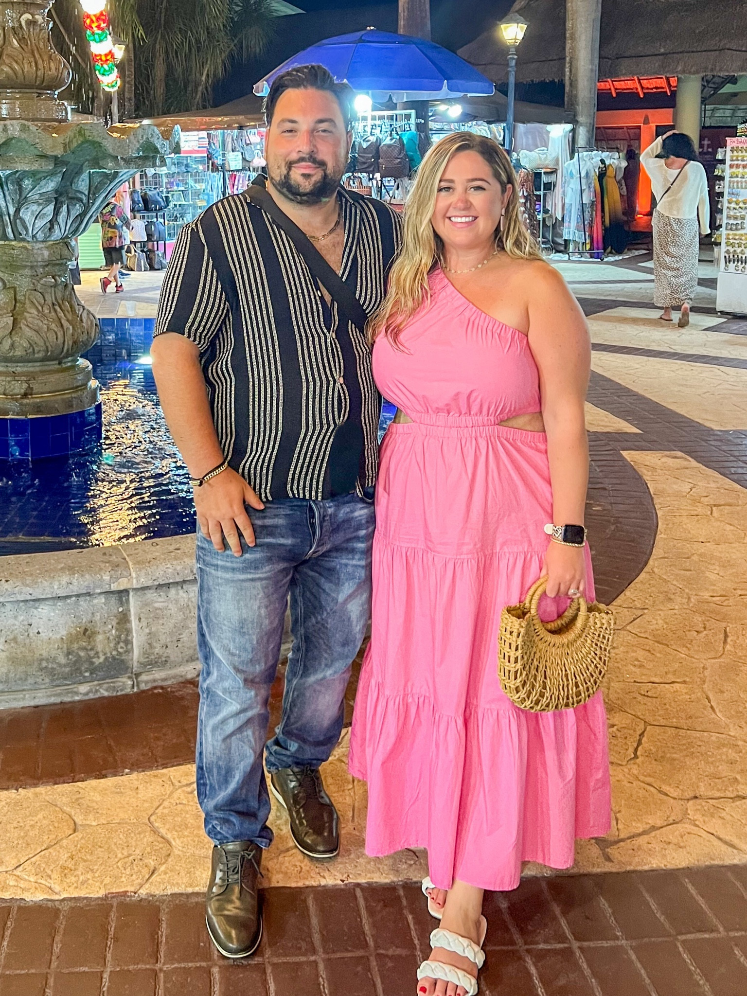 Drinks by the beach 🍹🏝️🇲🇽

Amazon
SHEIN
Zara
Beach vacation 

#LTKmens #LTKwedding #LTKtravel