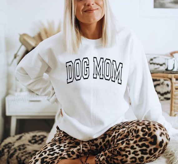 Dog mom UNISEX shirt, Dog mom sweatshirt, Dog mom, Gift for dog mom, Fur mama | Etsy (US)