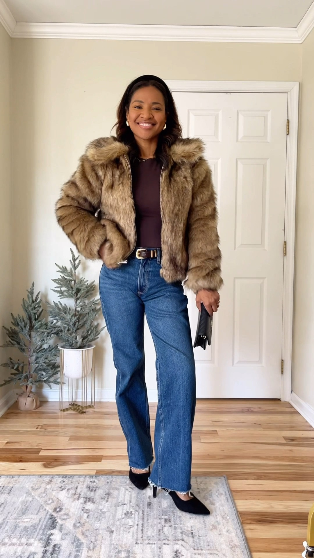 My whole outfit is 40% off right now! Take an extra 15% off with my code “holidayrush” ! 

#LTKGiftGuide #LTKSaleAlert #LTKOver40