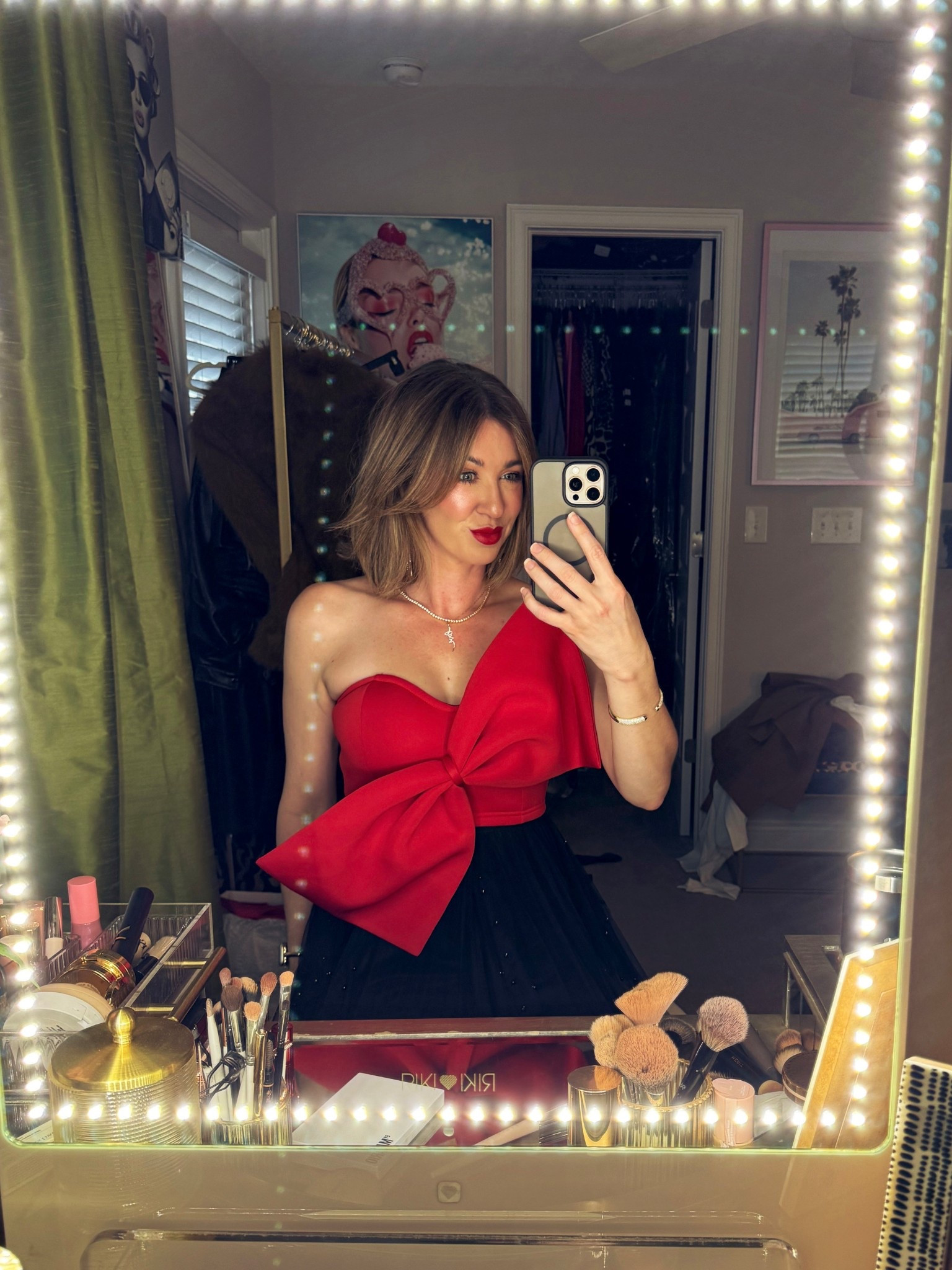 Wearing mediums - this top is very high quality and looks amazingg

#LTKootd #LTKHoliday