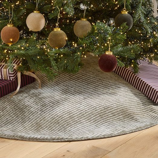 Corded Bias Velvet Tree Skirt | West Elm (US)