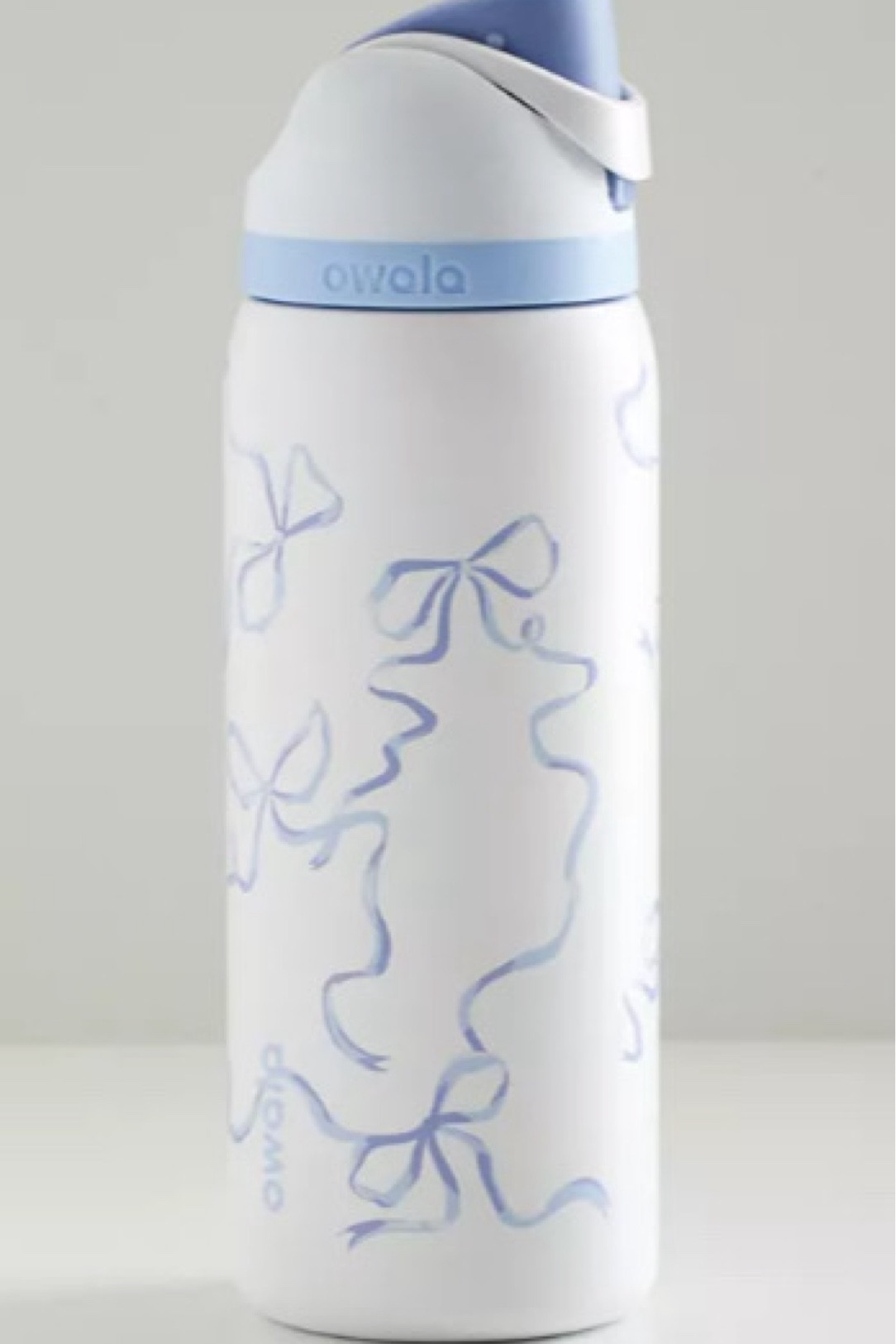 Cute bow water bottle

#LTKFindsUnder50 #LTKGiftGuide #LTKStyleTip
