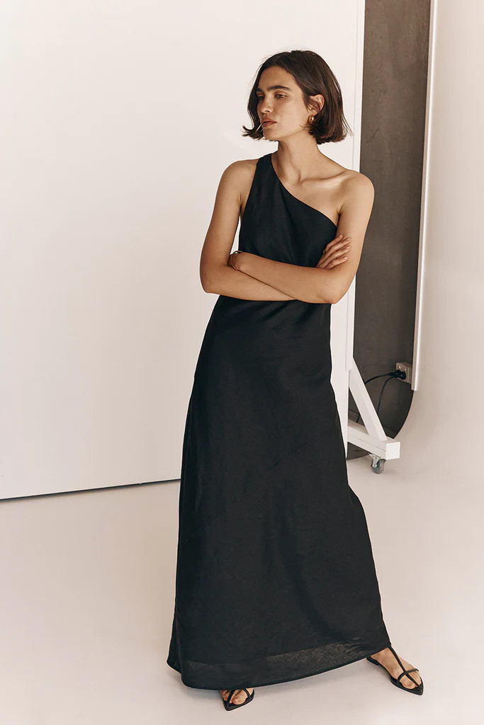 ADDISON BLACK LINEN ASYMMETRIC MAXI DRESS | DISSH