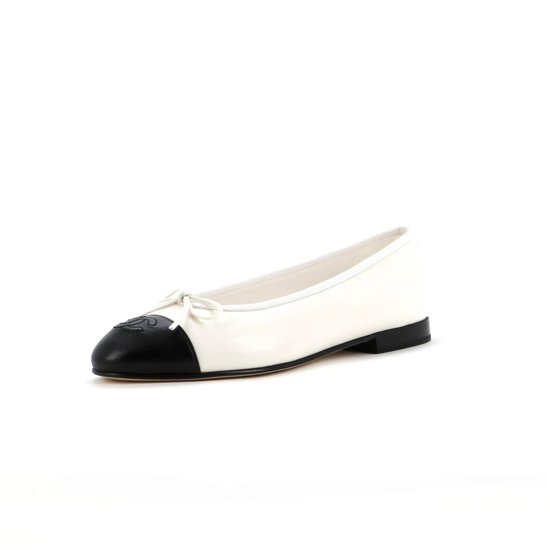 Women's CC Cap Toe Bow Ballerina Flats Leather | Shop Simon