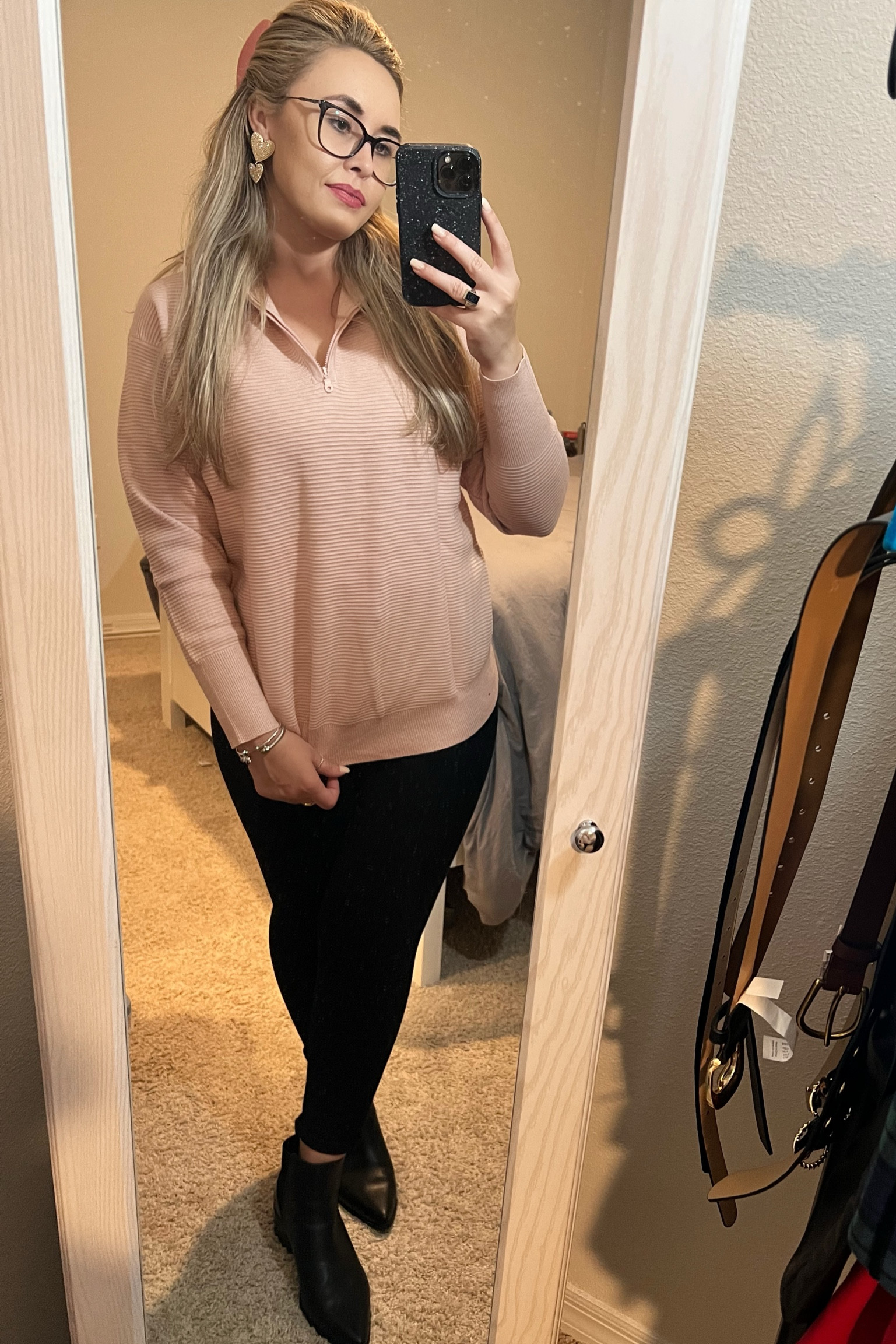 Casual Valentine’s Day look 💕

#amazonfashion #loft #targetfashion #casuallooks #valentinesday #simplestyle 

#LTKstyletip #LTKSeasonal #LTKunder50