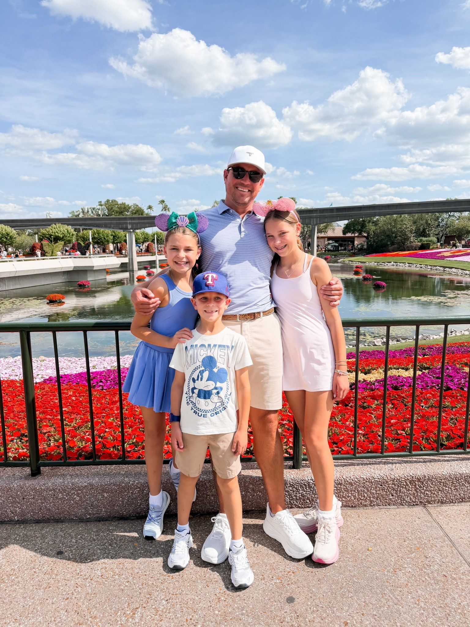 We made it to Disney!! Outfits linked here! 

#LTKOver40 #LTKTravel #LTKootd