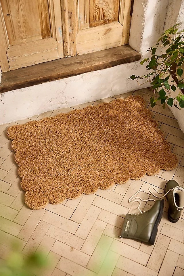 Cutest doormat ever! Love the scallops!

Home decor, porch decor, spring refresh 

#LTKHome