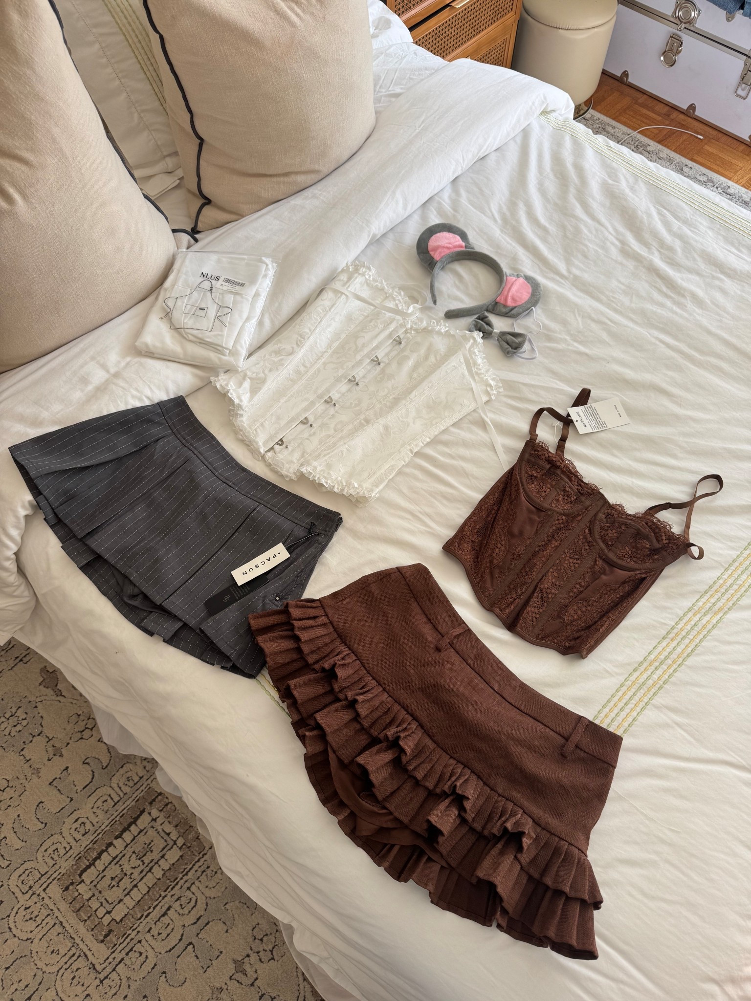 Last minute Halloween costume ideas 🎃👻 mouse (and chef) + deer (and hunter)