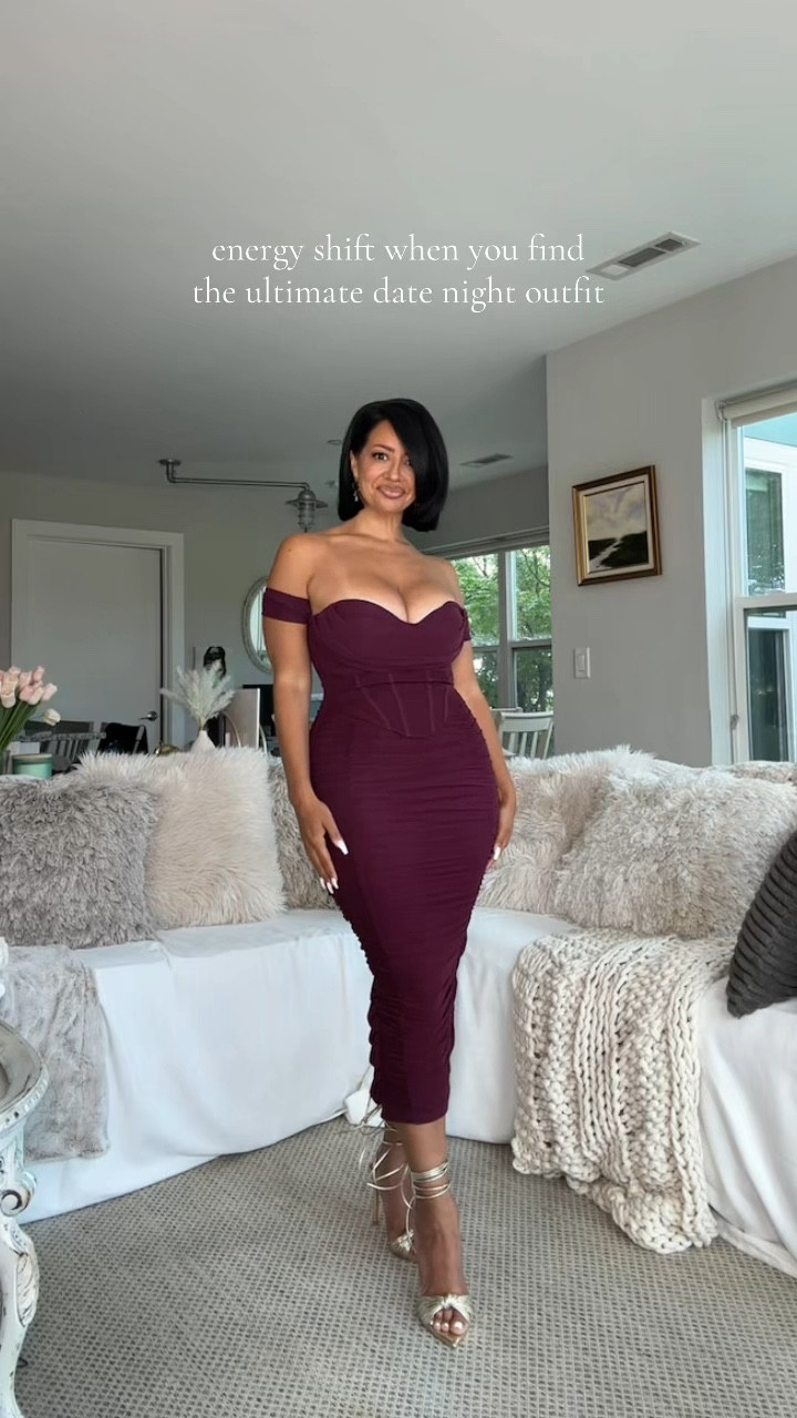 THIS. DRESS. The color. The cut. The ruching. STUNNING.

over 40, millennial, petite, petite curvy, curvy, size 8, midsize, wedding guest dress, anniversary dress, date night dress, homecoming dress 

#LTKStyleTip #LTKMidsize #LTKFindsUnder100