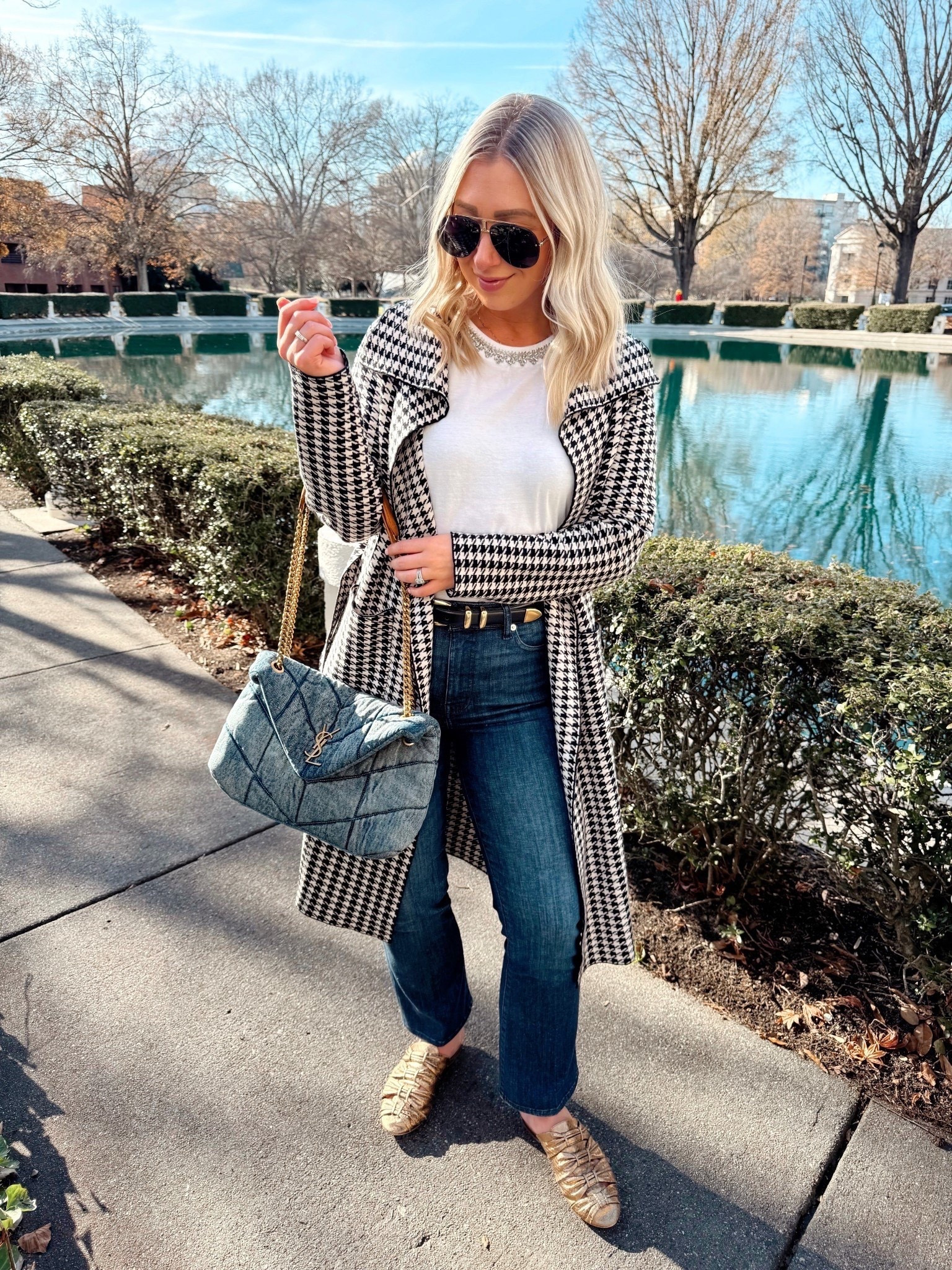 These jeans are my absolute FAVORITE (can’t stop wearing them) and they’re on sale for under $100! 

Size XS tee (runs big)
Size 26 denim (runs one size big)
Belt size small
Cardigan size small 

Weekend outfits, casual outfits, frame denim, holiday outfits #LTKGiftGuid

#LTKdayinmylife #LTKSaleAlert #LTKFindsUnder100