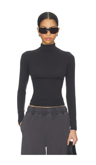 SKIMS Fits Everybody Turtleneck Top in Black. - size S | Revolve Clothing (Global)