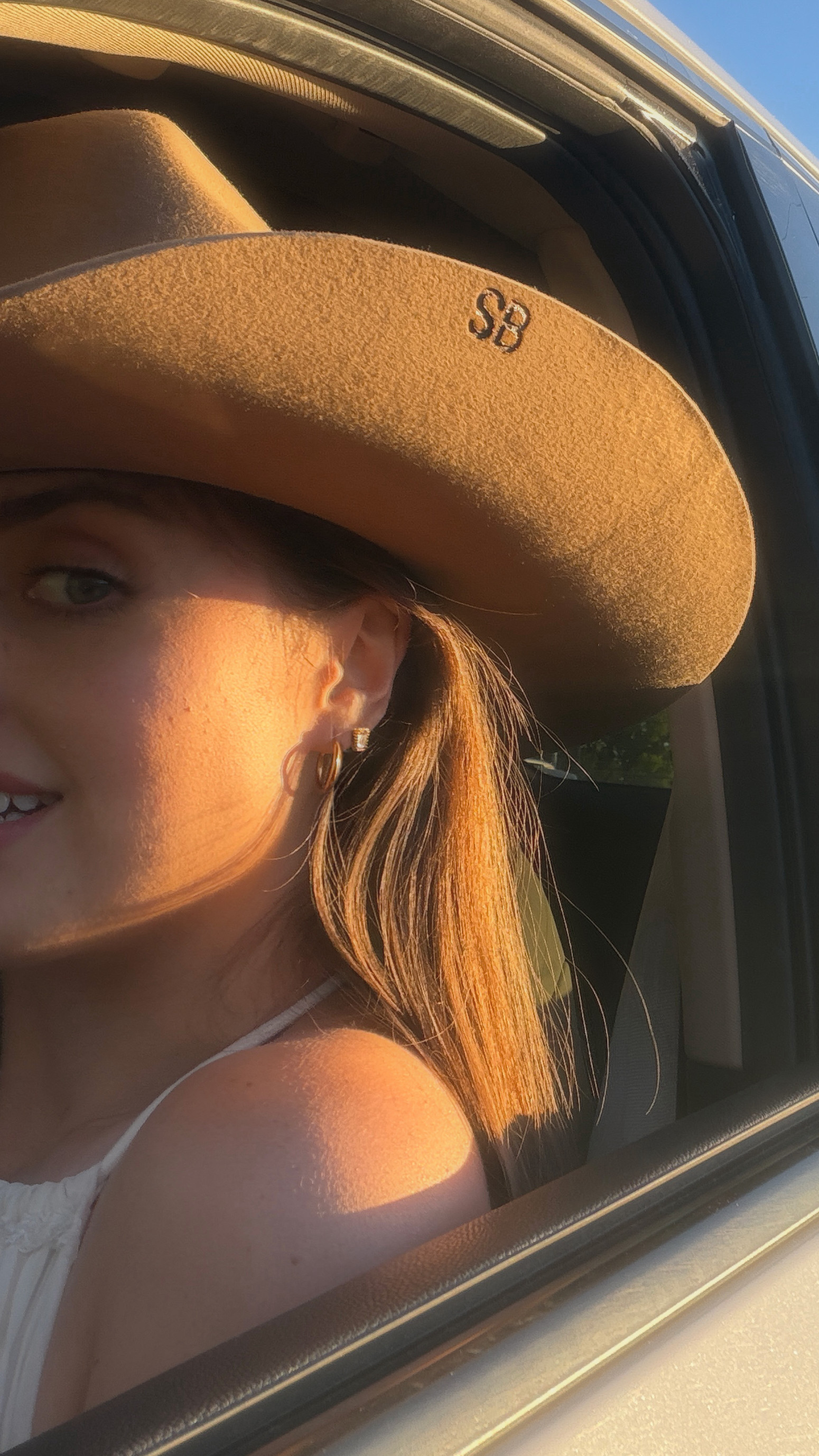 My new LINNY CO earrings are PERFECT! They have such high quality jewelry pieces, hats hair accessories, and even paper goods and gifts! My favorites have been the Scarlett Gold Hoop Huggies, and the Madison Gold Clear earrings. They also have the nicest screwback earrings that are easy on the eyes and the ears. Grab your new favorite accessories from LINNY CO today! @LINNY CO #gifted #ad

#LTKdayinmylife #LTKootd #LTKPetite