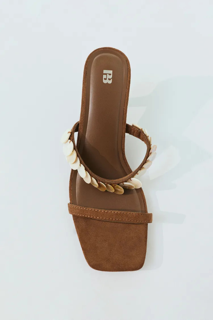 Absatz Sandalen mit Perlen | PULL and BEAR DE