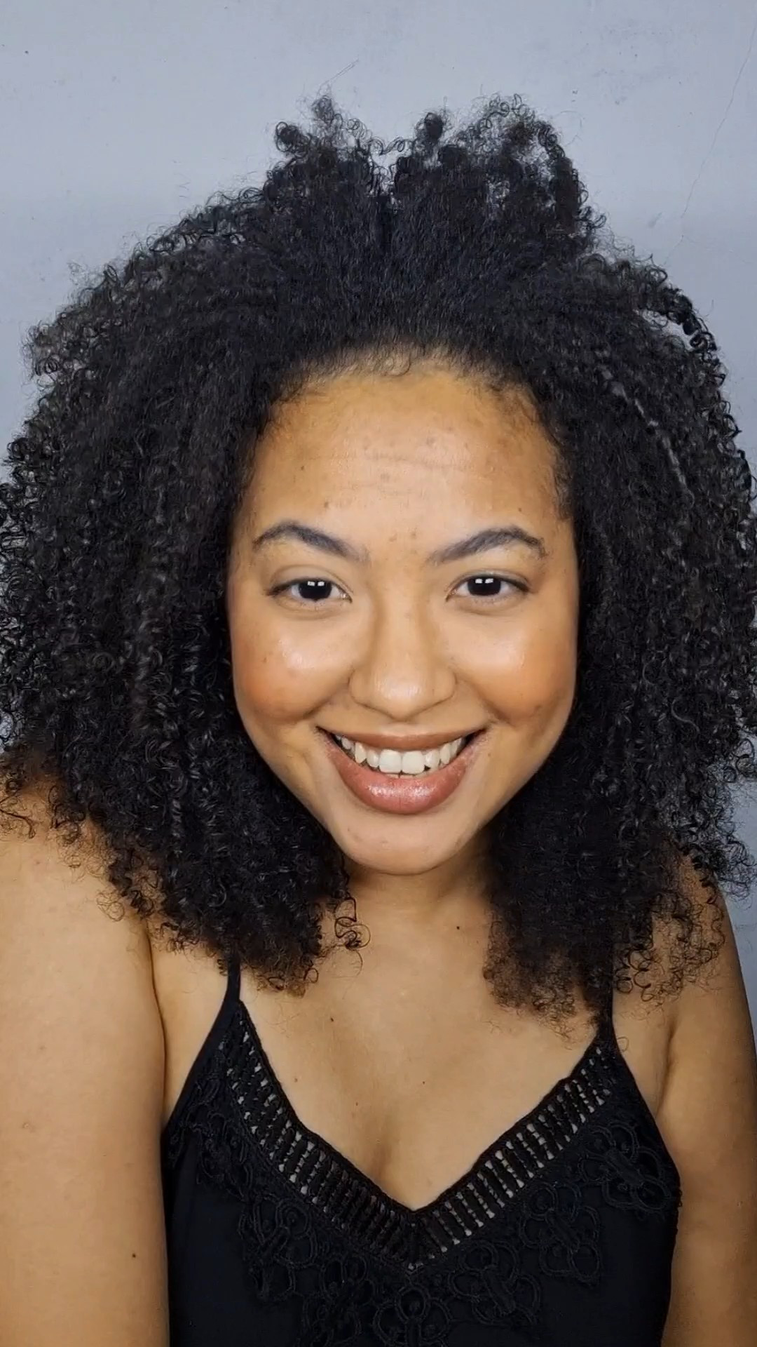 Testei a linha Go Curly Crespos Braé e o resultado me deixou apaixonada 💖       Cabelo macio, definido, com brilho e ainda protegido!       Vem ver o passo a passo dessa rotina que salvou o meu day hair ✨️

#LTKbeleza #LTKbrasil #LTKguiadepresente