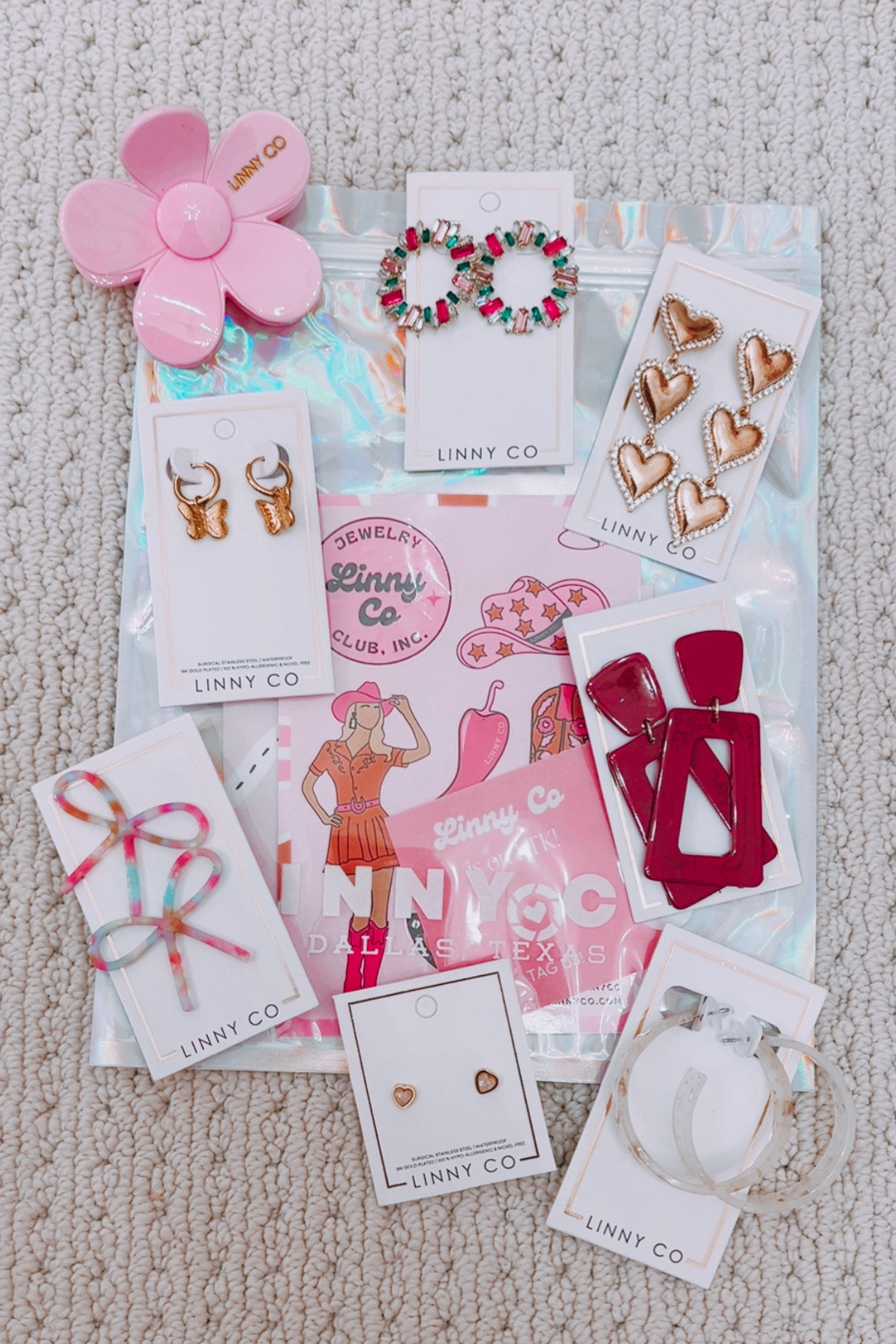 reagan15 for $$$ off!

#LTKHoliday #LTKFindsUnder100 #LTKGiftGuide