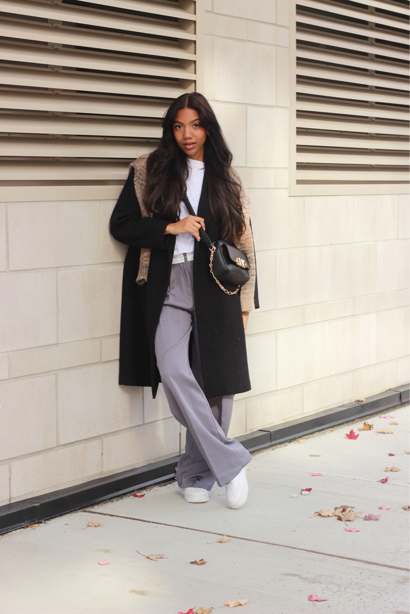 pants- XS

folded over waist pants | long coat | wool wrap coat | belted coat | white tee | simple tshirt | knit sweater | fall outfit | causal outfit | MK bag | Parker micheal kors bag | wide leg pants | sweater weather | layered outfit 

#LTKstyletip #LTKitbag #LTKSeasonal