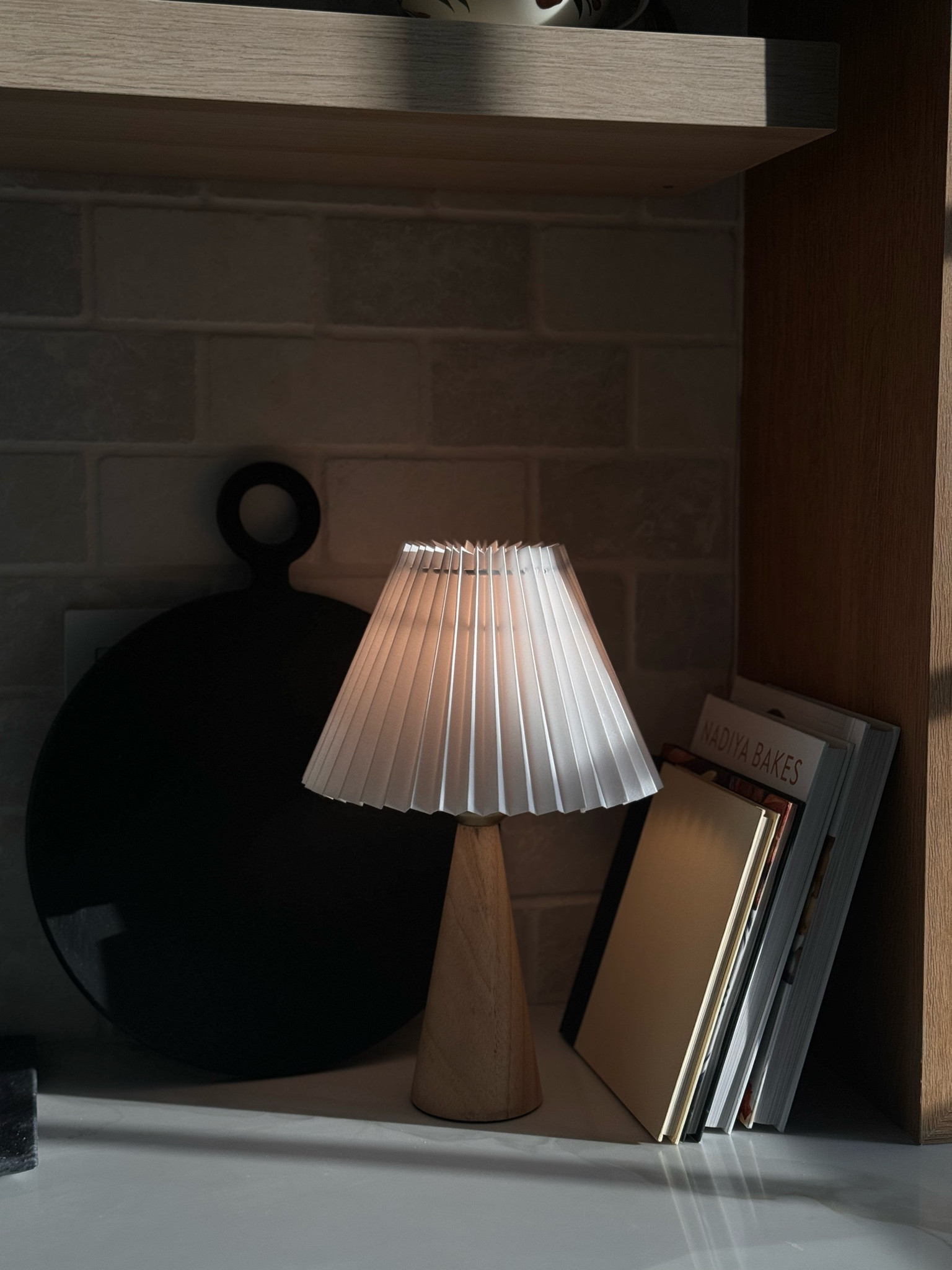 Cute little kitchen corner ♥️ #kitchenfinds #minilamp #tinylamp #kitchendecor 