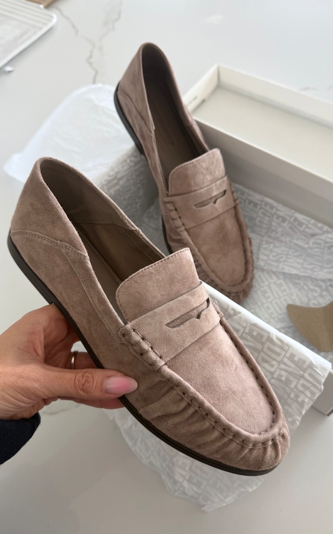New taupe suede loafers from @nordstrom 👏🏼

#LTKSeasonal #LTKOver40 #LTKootd