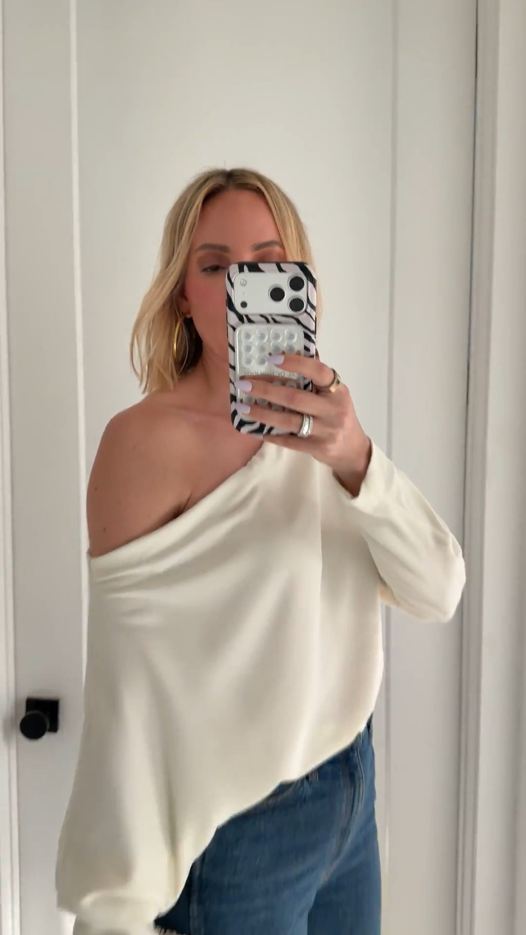 Seriously, the prettiest top and I love that I can eat whatever I want in it. 🍝I’m wearing a small. ￼

#LTKootd #LTKdayinmylife #LTKfoodie
