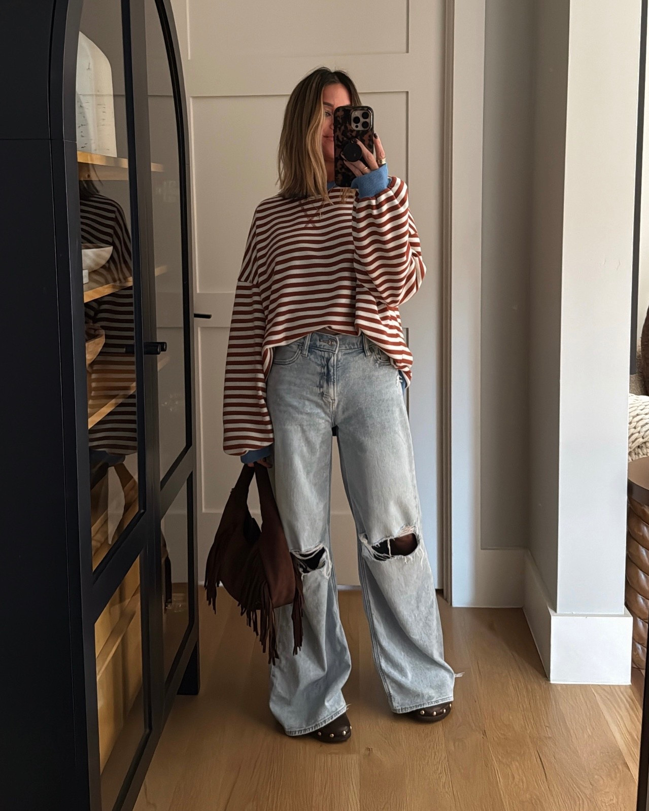 Comfy + cute + is it fall yet?🤪🍂
Looove this new fringe purse from Target. Exact color of these are sold out, so linking the medium wash. 



#LTKSeasonal #LTKStyleTip #LTKFindsUnder50