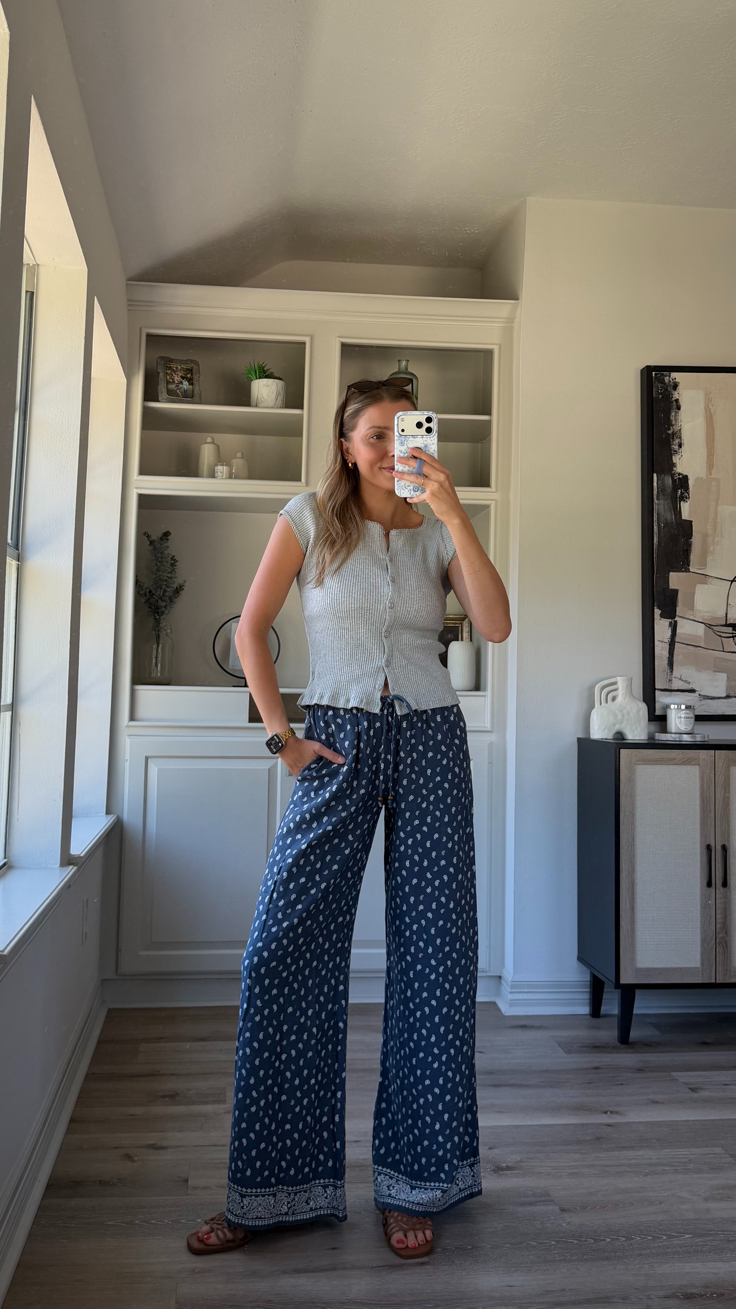 Comfy, put together mom oufit! S in button top, XS pants  

 