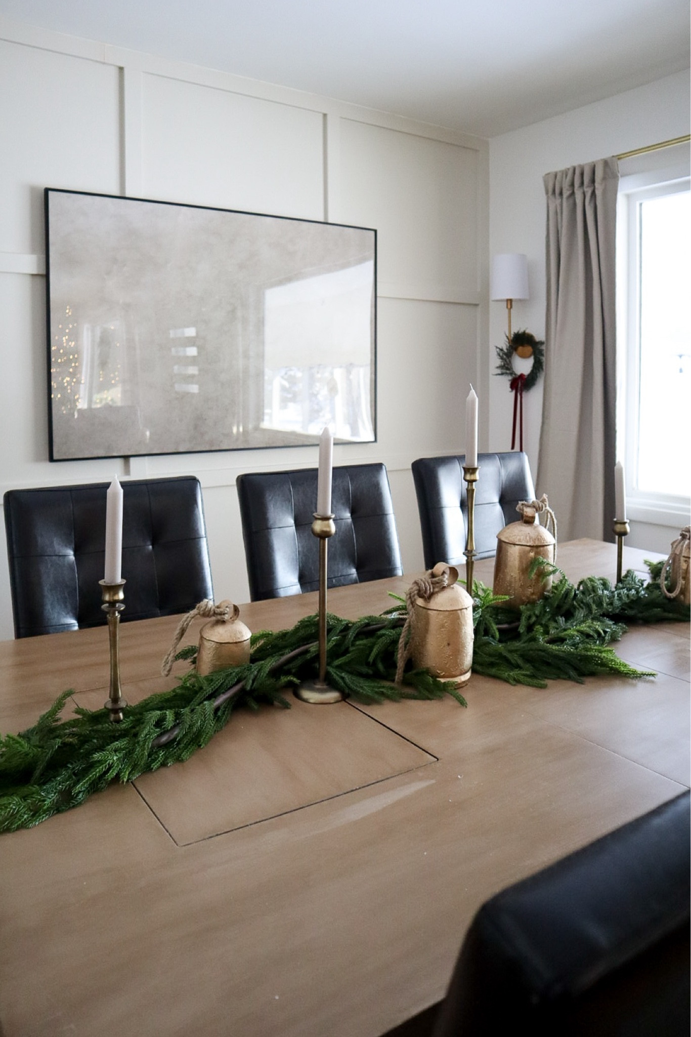 Easy Christmas table scape 

#LTKSeasonal #LTKHoliday #LTKhome