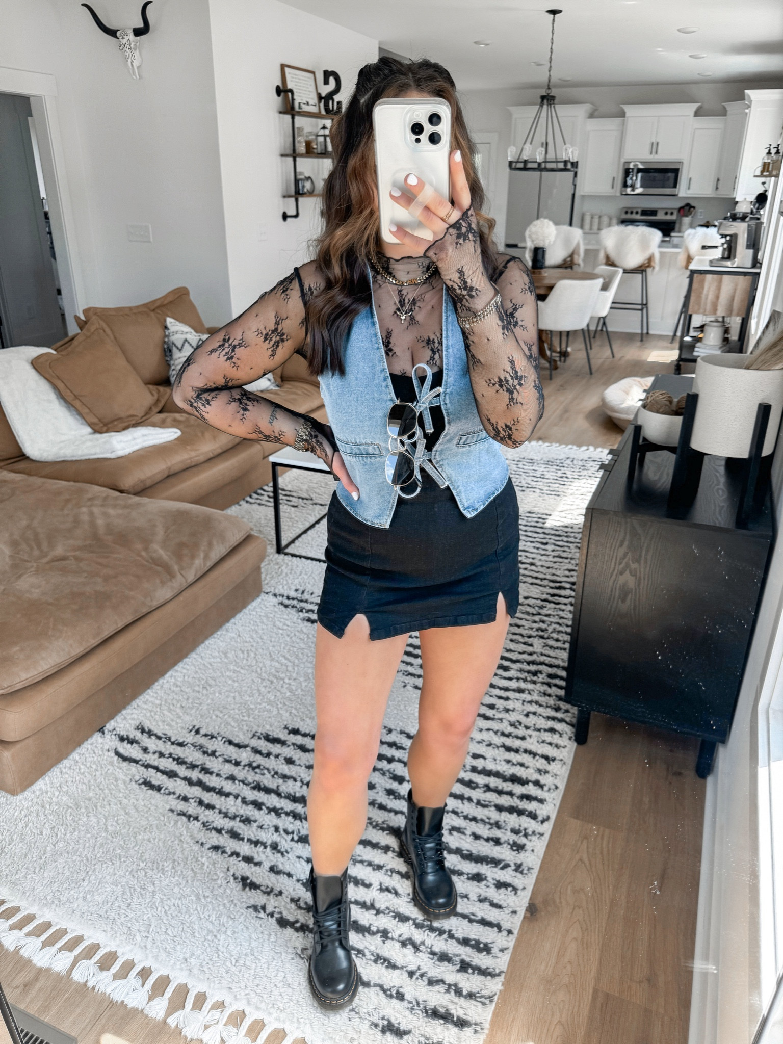 Lace & Denim Early Fall Outfit 🖤

Strapless Bra — medium
Lace Top — xs
Denim Vest — medium
Denim Skort — small

this outfit gives a little edgy vibe ⚡️ this lace long sleeve is the PERFECT layering top (you can also style it under a graphic tee!) I’ve also been seeing this bow denim vest all over and wanted to style it with more of an early fall feel! Can’t forget about my favorite denim skort — I own so many colors! It has a great amount of stretch & I love that it’s a skort 👏🏼 would be a super cute fall brunch outfit with the girls or even a casual date night look! 



#LTKFindsUnder100 #LTKShoeCrush #LTKFindsUnder50