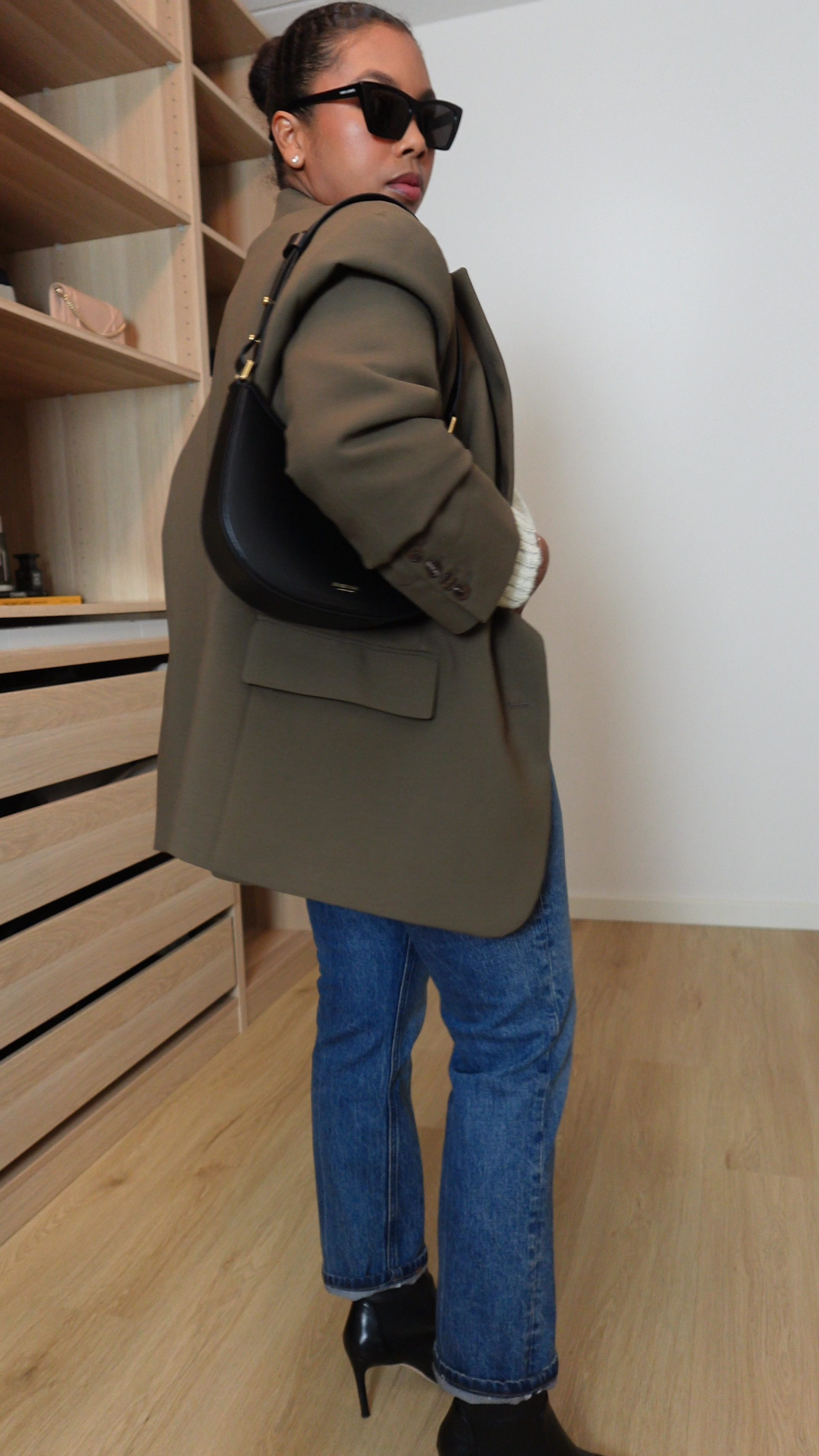 The “I mean business” fit 💼