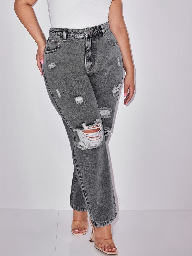 Plus Slant Pocket Ripped Mom Fit Jeans | SHEIN