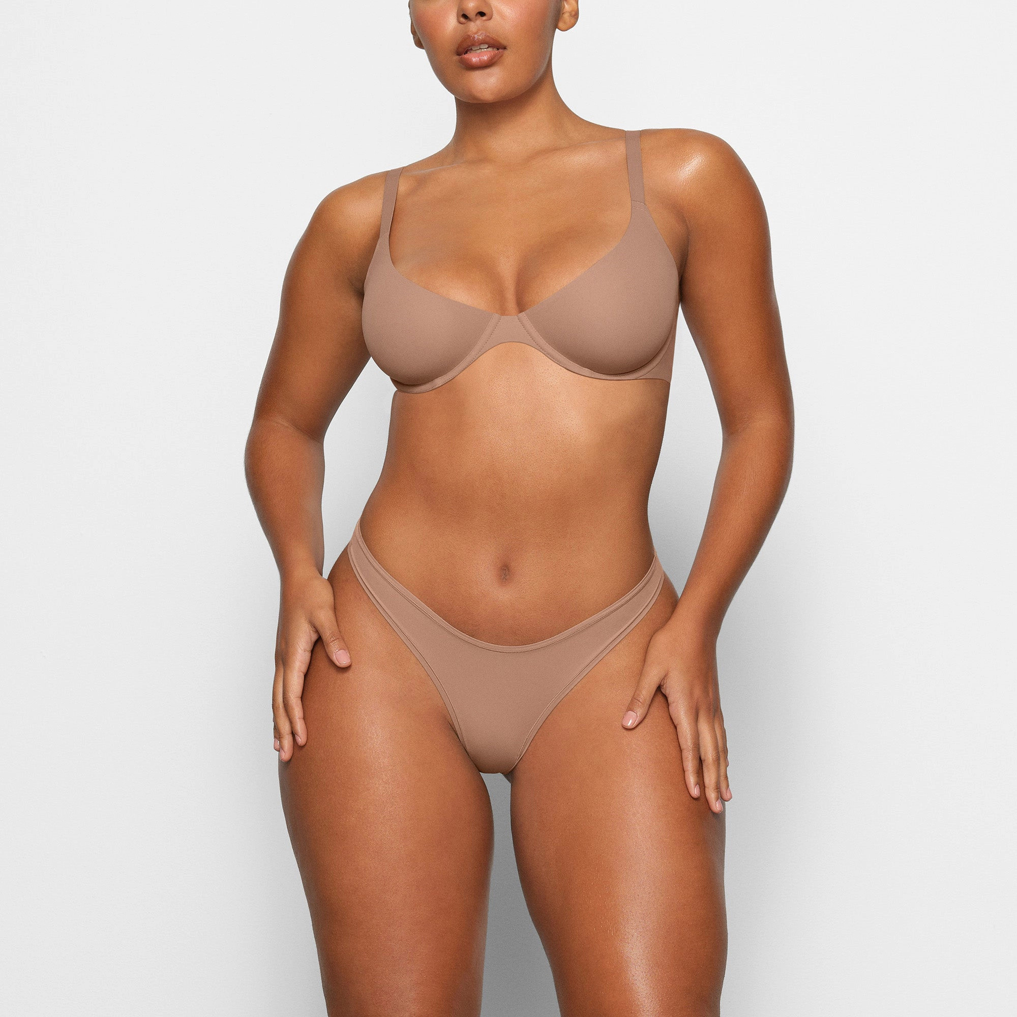 PLUNGE BRA | SKIMS (US)
