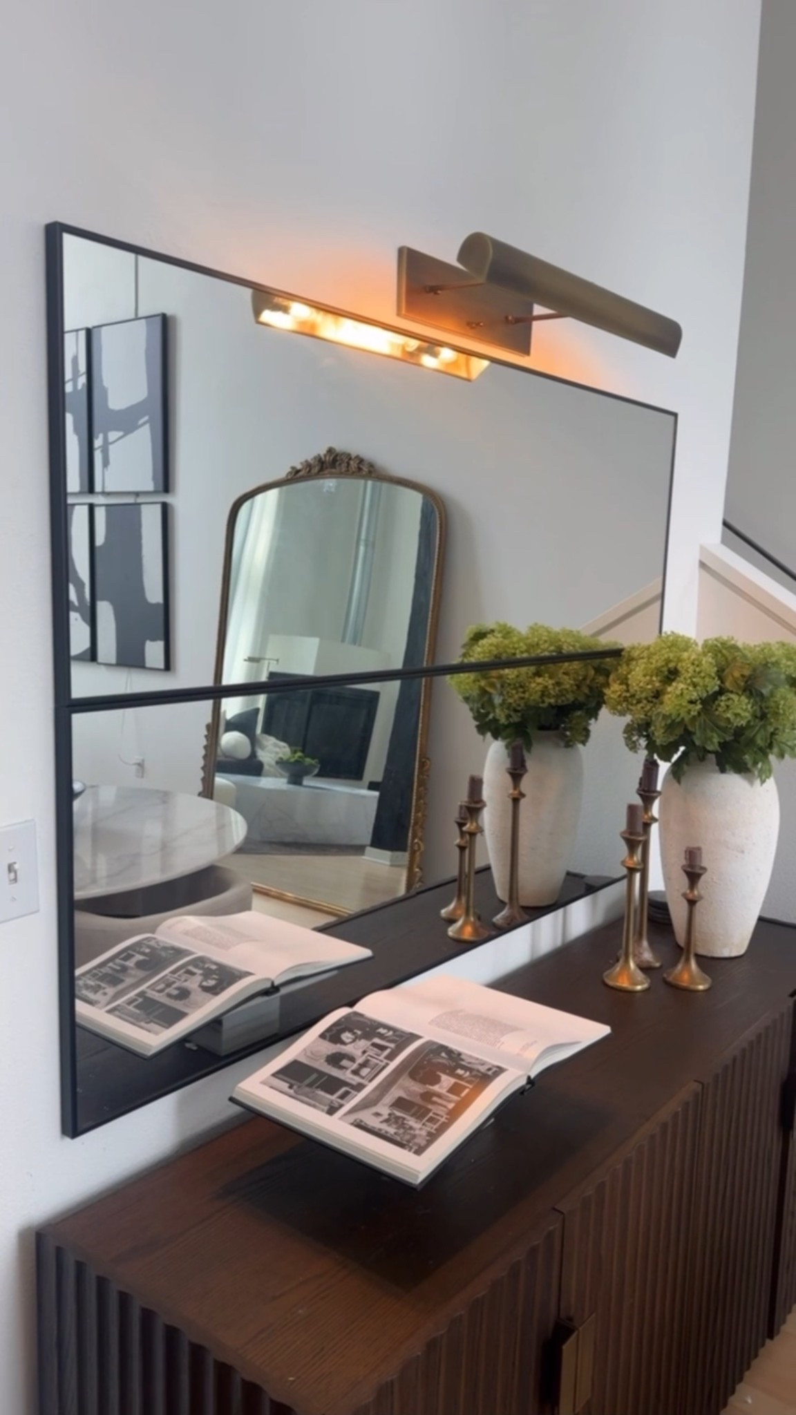 This dining room mirror setup was a clever stacking of 2 full length mirrors!!😌🫶🏻 @wayfair #ad #WayfairPartner #Wayfair