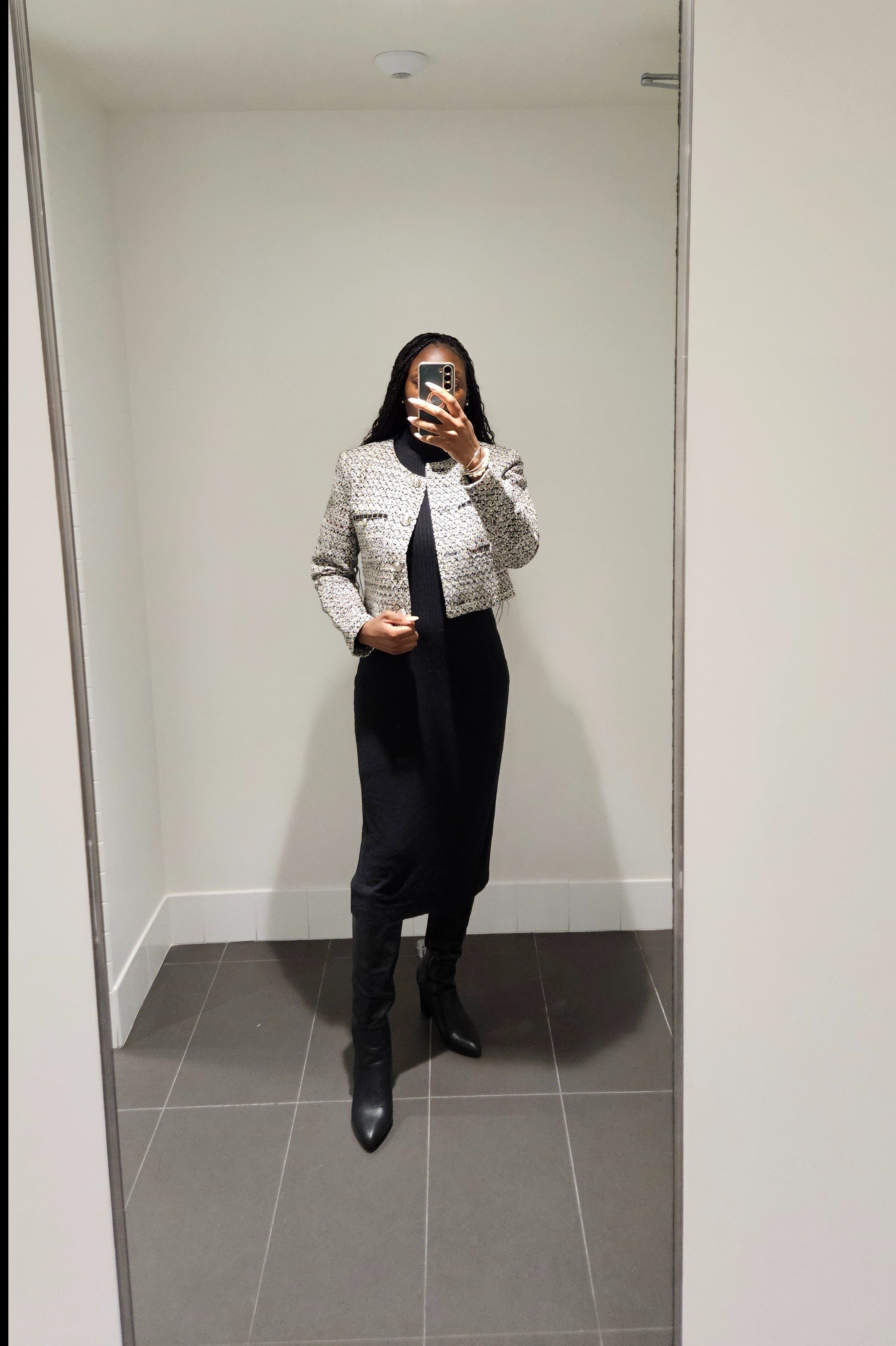 Chic office outfit 

#LTKSeasonal #LTKFindsUnder50 #LTKStyleTip