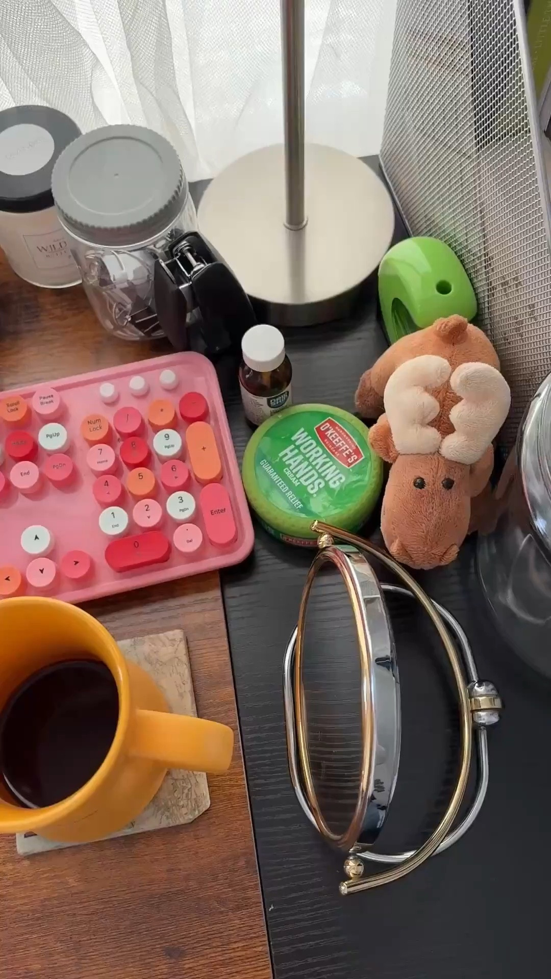 Check out my WFH setup and check out below to get your own 

Video: a scan of Kate’s desk, which holds the products linked below. 



#LTKHome