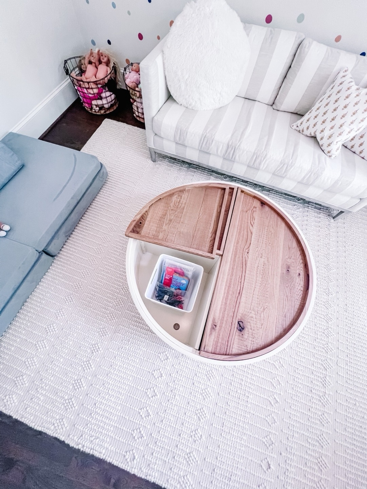 Exact coffee table not tagged but similar options are! 

Functional storage furniture is a MUST!!! When shopping for furniture, make sure it’s going to serve for storage purposes too. You can’t ever have too much storage space 🙌🏻
.
.
@target
.
.
.
#ToyStorage #Playroom #PlayroomOrganization #PlayroomVibes #ItsAVibe #PlayroomInspo #OrganizationalSecrets #ProfessionalHomeOrganizer #Organizer #KidsSpaces #ToyOrganization #StorageSpace #StorageSolutions #HiddenStorage #Organization #ProfessionalHomeOrganizer #GetOrganized #ToyPurge #ToyBins #AllTheThings #NuggetComfort #PlayroomMotivation

#LTKHome #LTKKids #LTKFamily