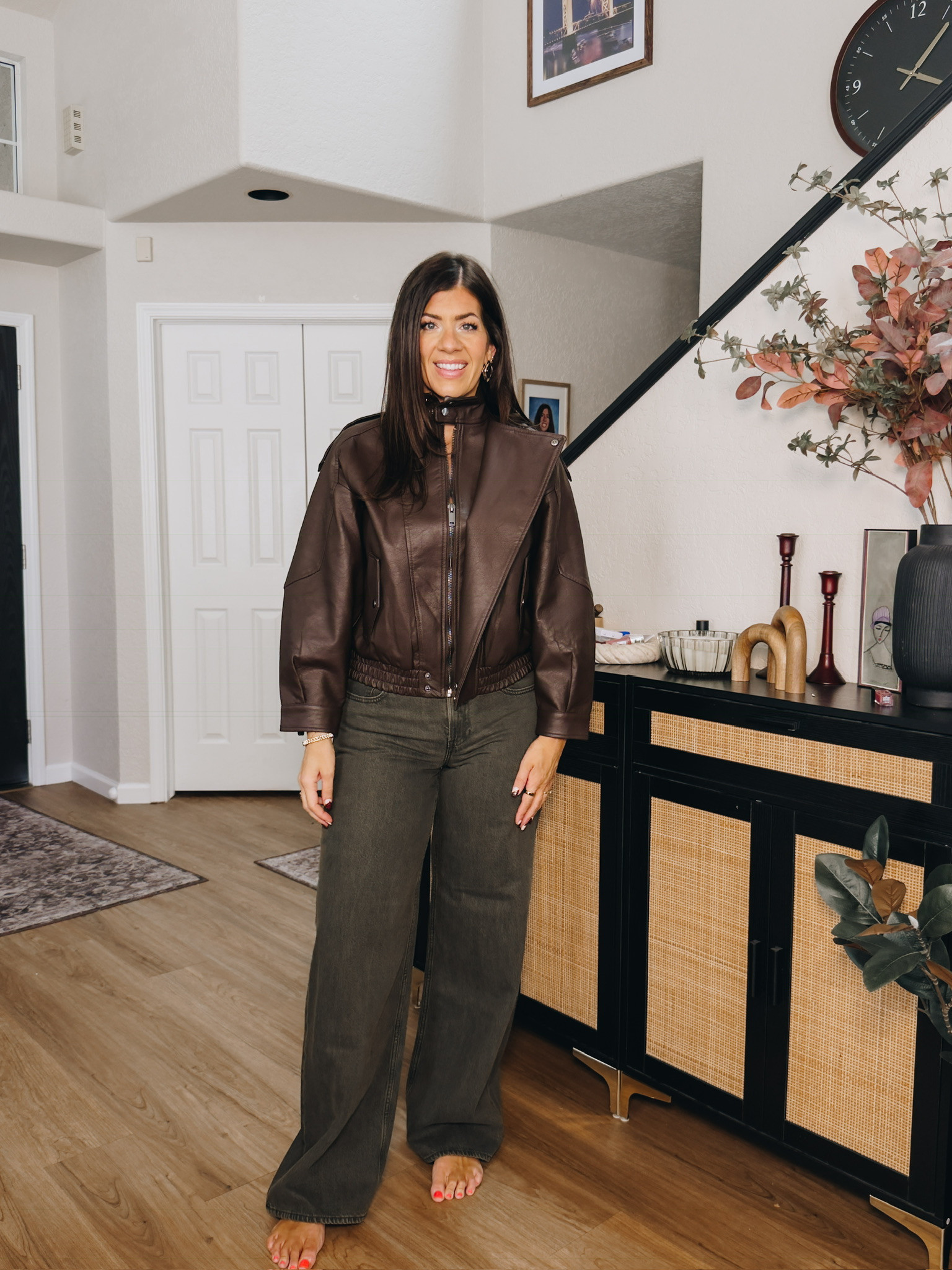 Midsize fashion, Abercrombie, fall fashion, fall style, trendy fashion, casual outfits, fall outfits, mom style  

 #LTKootd #LTKSaleAlert #LTKMidsize