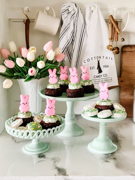 💗 PEEPS BROWNIES 💗

These fun Easter brownies combine a few of my family’s favorites…@ghirardelli brownies, white chocolate covered @oreo cookies and @peepsbrand bunnies! There are so easy to put together and are so cute to have out on display!!! 

Linking allllllllll of the sources for you on my @shop.ltk account which are all available on the @walmart grocery pick up to make it easy for this busy time of year!!! 💗 

Happy FriYAY friends!!! 💗🐰💗 Hope everyone has a great weekend!!! 

#cottagesandbungalows #southernlivingmag #americanfarmhouse #cottagestyle #countrylivingmag #bhghome #returninggracedesigns  #americanfarmhousestyle
#vintagefarmhouse #vintagestyle #viralreels #fixerupperstyle #cottagestyle 
#targetstyle #studiomcgee #magnolianetwork #hobbylobby #mycsfarmhousestylehome #vintagefarmhouse #easterdecor #easterdiy #eastertreats #easterdessert #peeps #peepsdesserts 

#LTKhome #LTKSeasonal