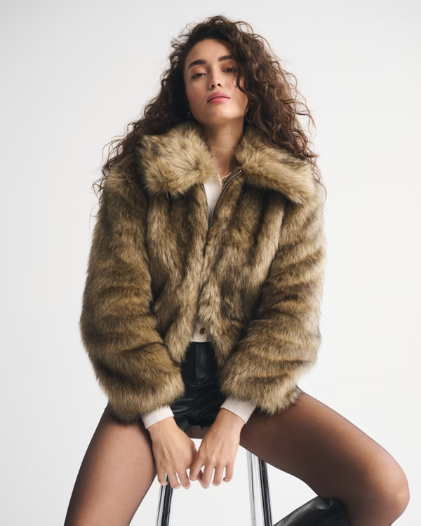 Women's Short Faux Fur Coat | Women's Coats & Jackets | Abercrombie.com | Abercrombie & Fitch (US)